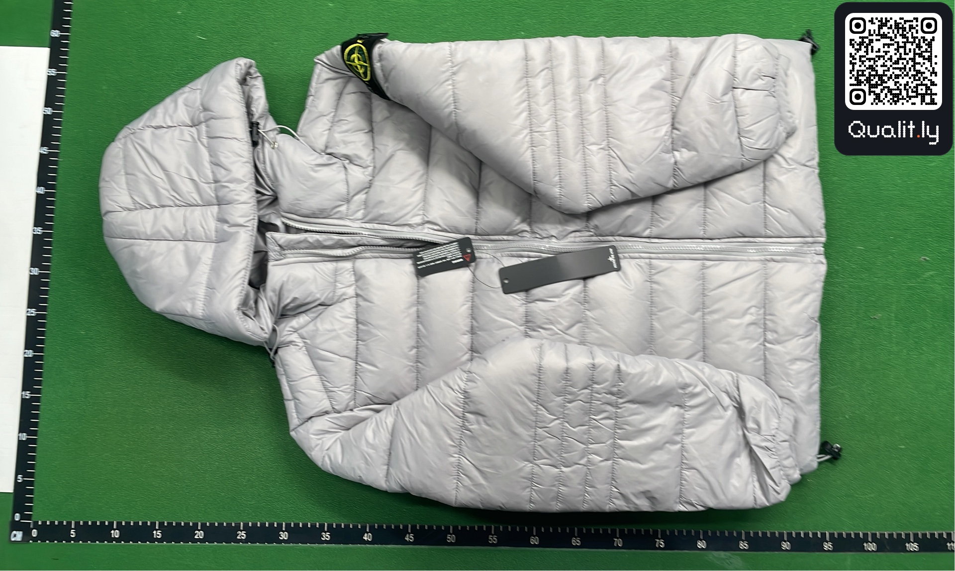 夹克 QC 照片 2 / 4