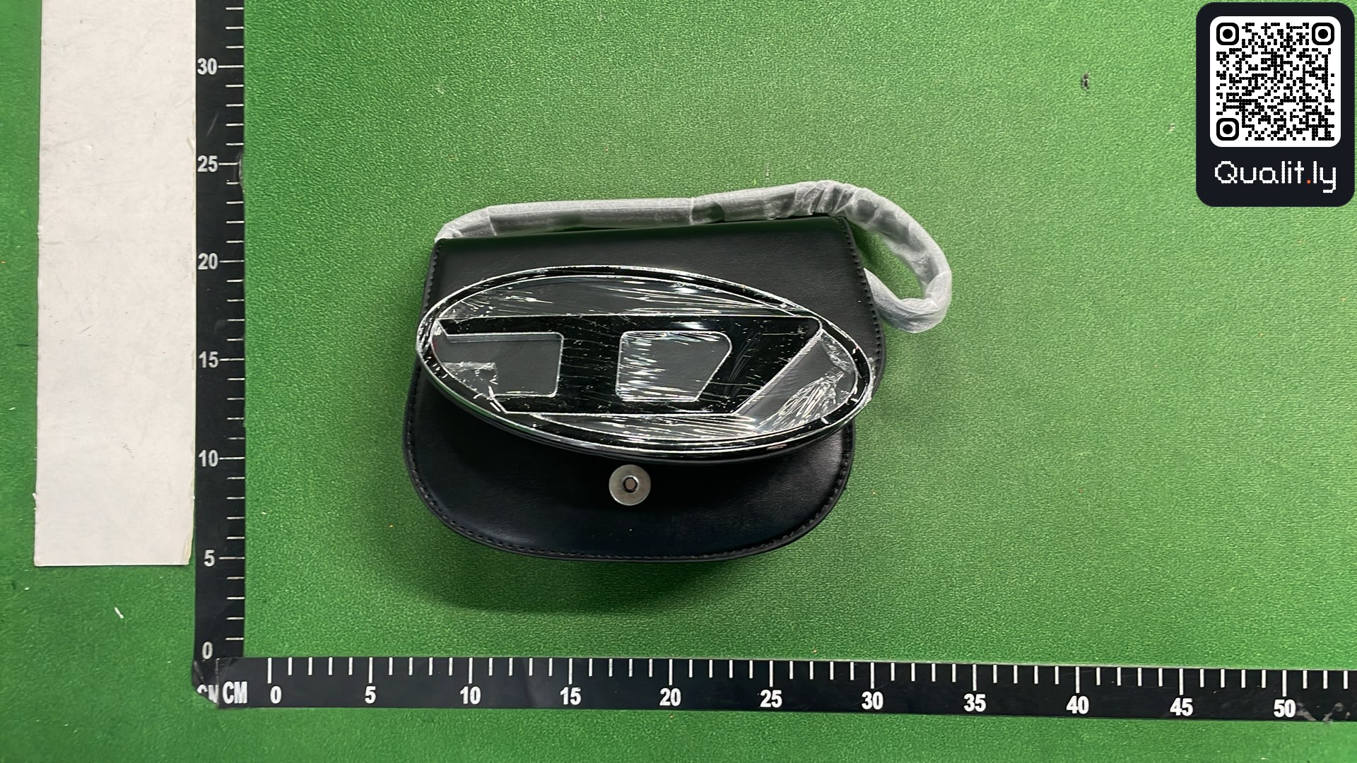 Bag QC photo 1 of 50
