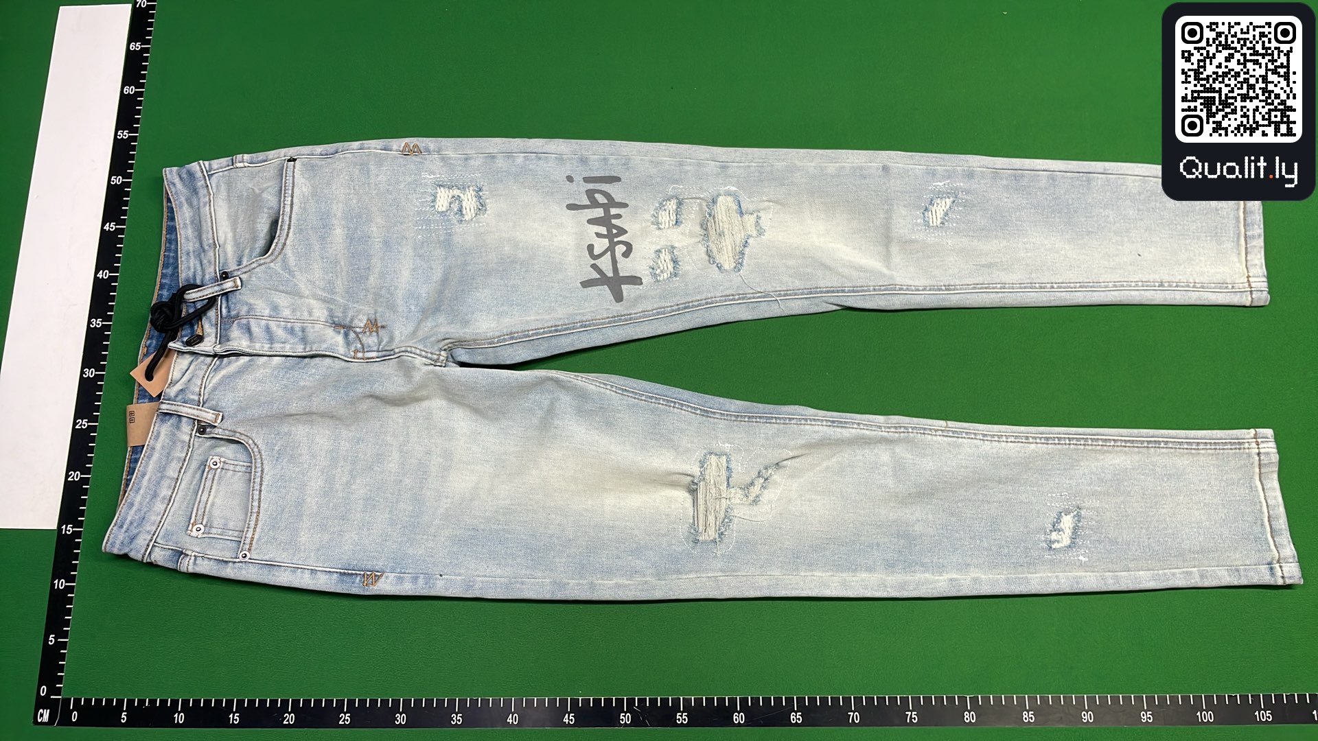 Jeans — foto QC 2 di 4