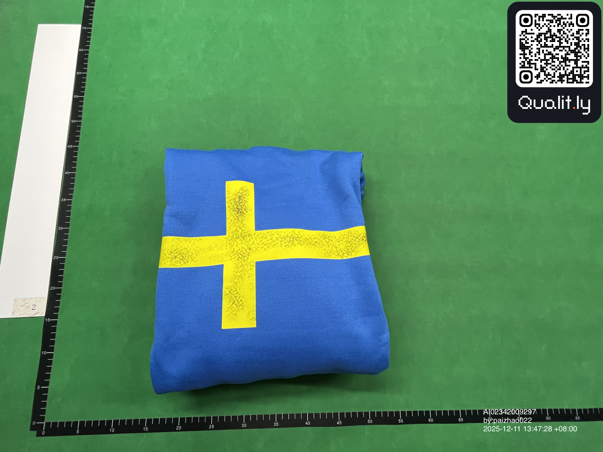 连帽卫衣 QC 照片 1 / 4
