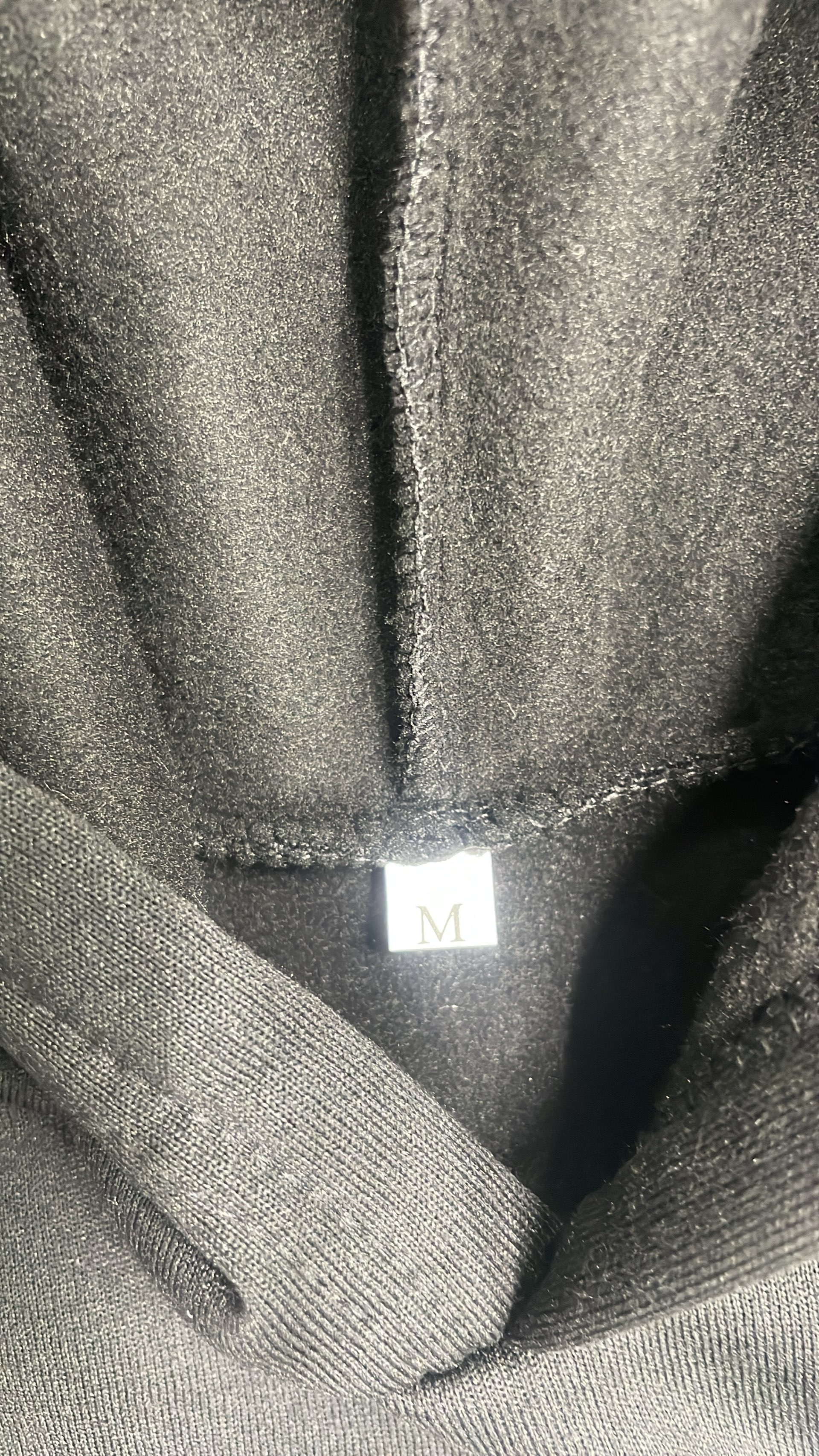 Felpa con cappuccio — foto QC 1 di 14