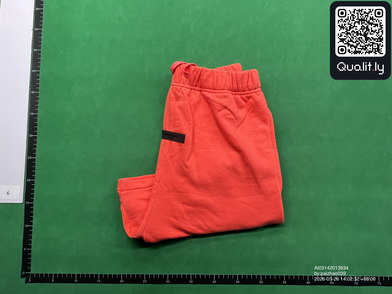 Short — photo QC 1 sur 66