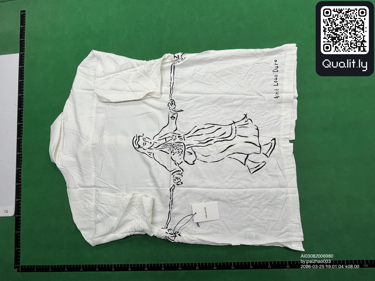 Camiseta — foto QC 2 de 4