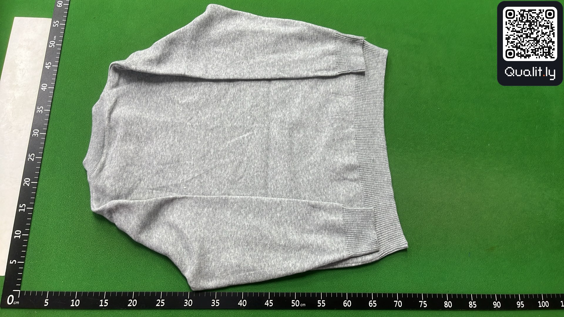 Sweater QC photo 3 of 4