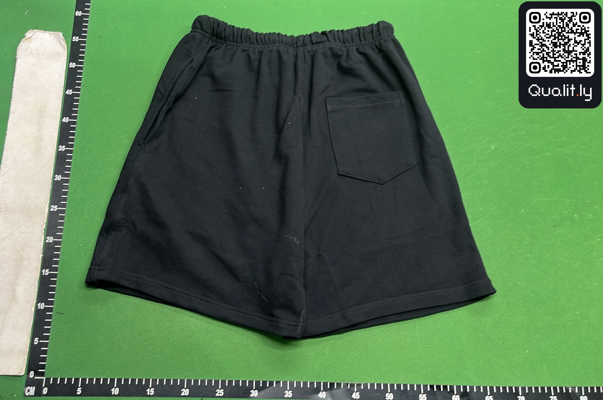Korte broek — QC-foto 3 van 4