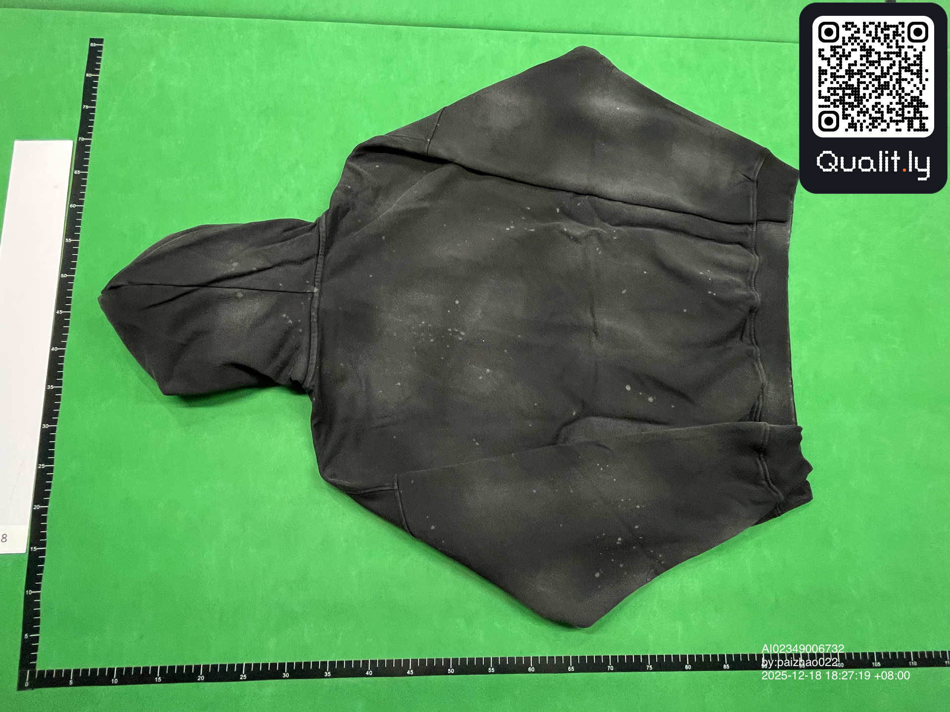 Jacket QC photo 2 of 10
