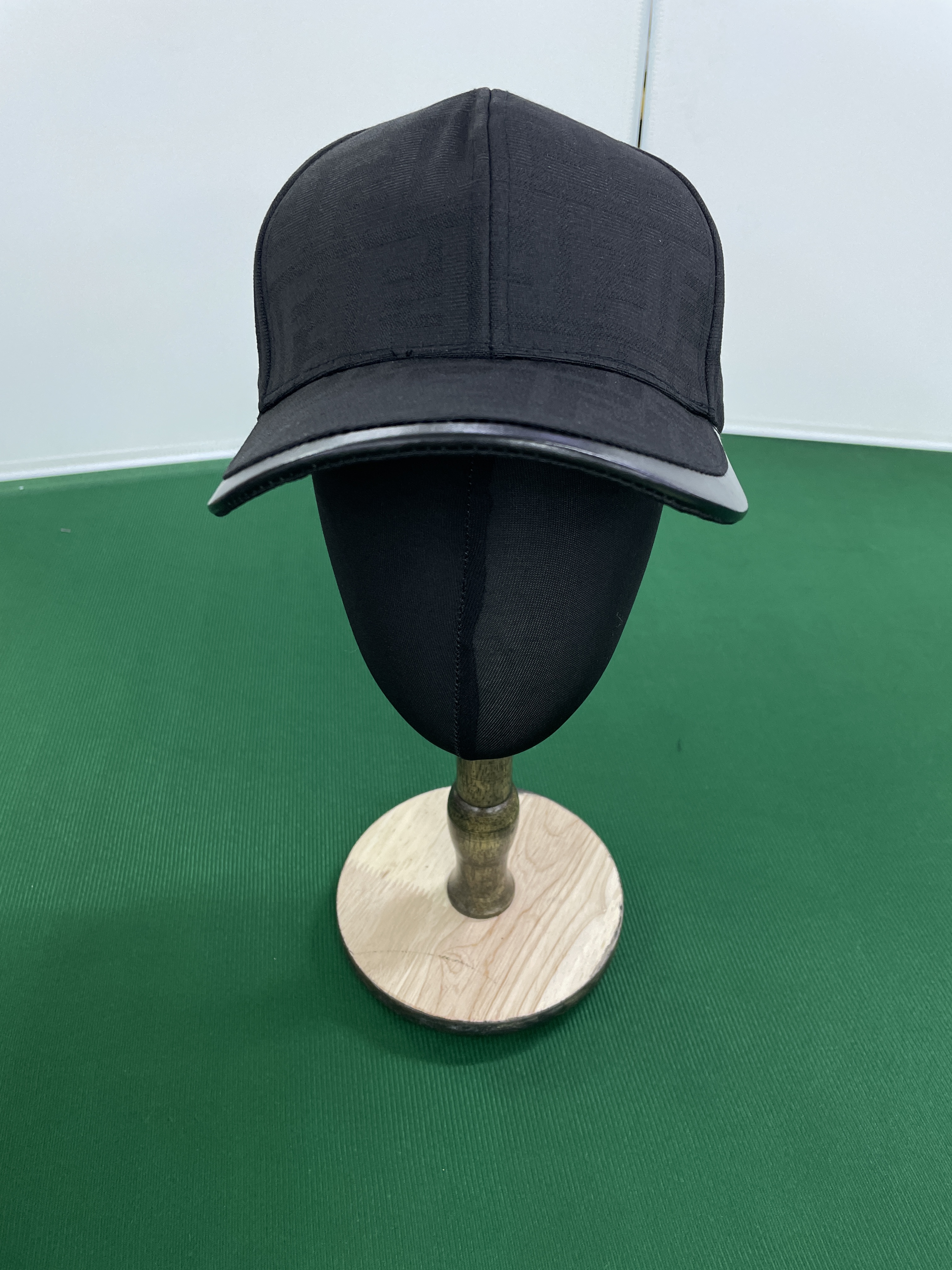 Cap QC photo 3 of 62