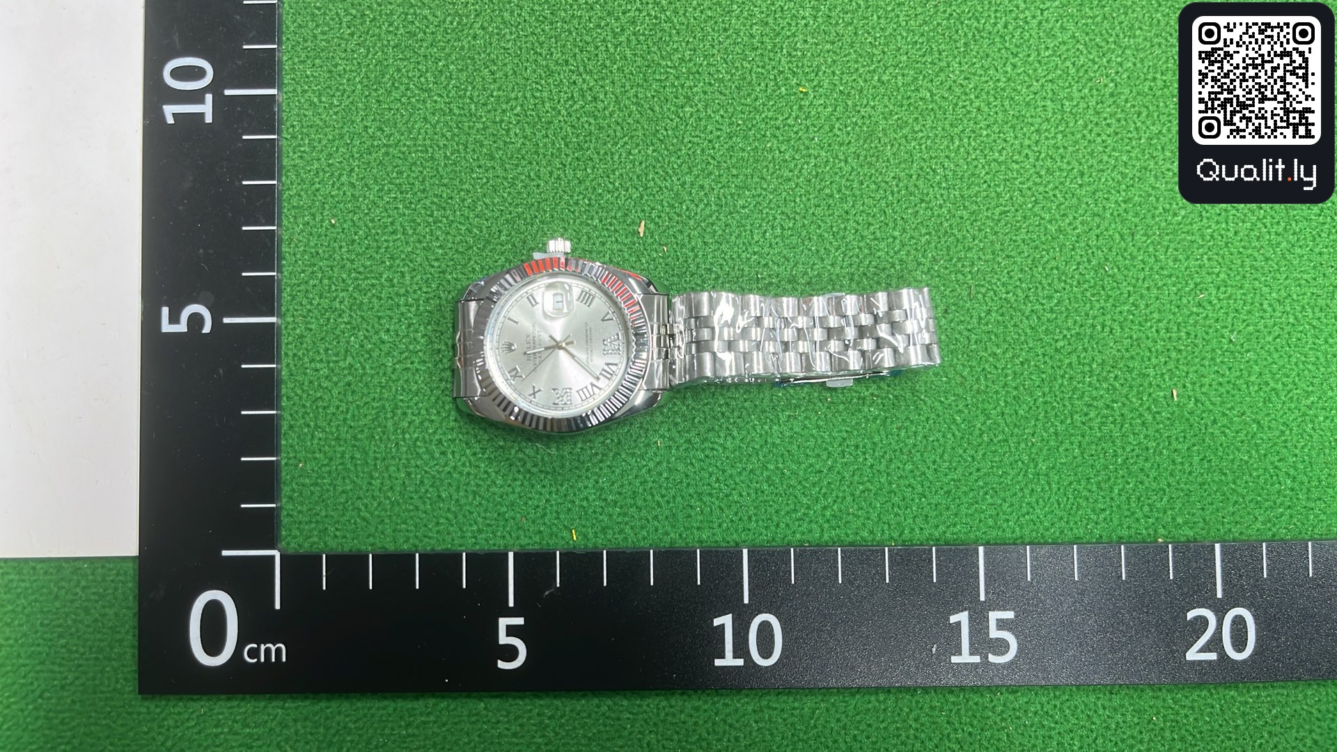 Watch QC photo 1 of 33