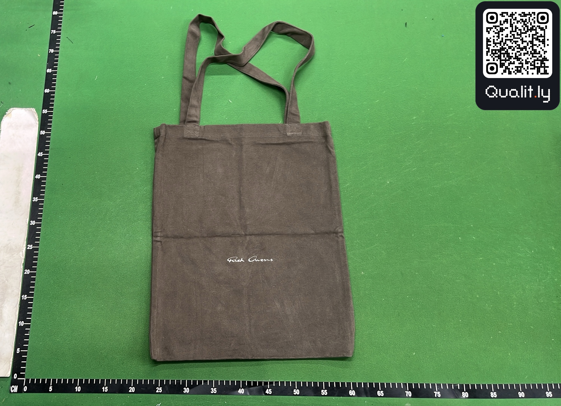 包 QC 照片 1 / 3
