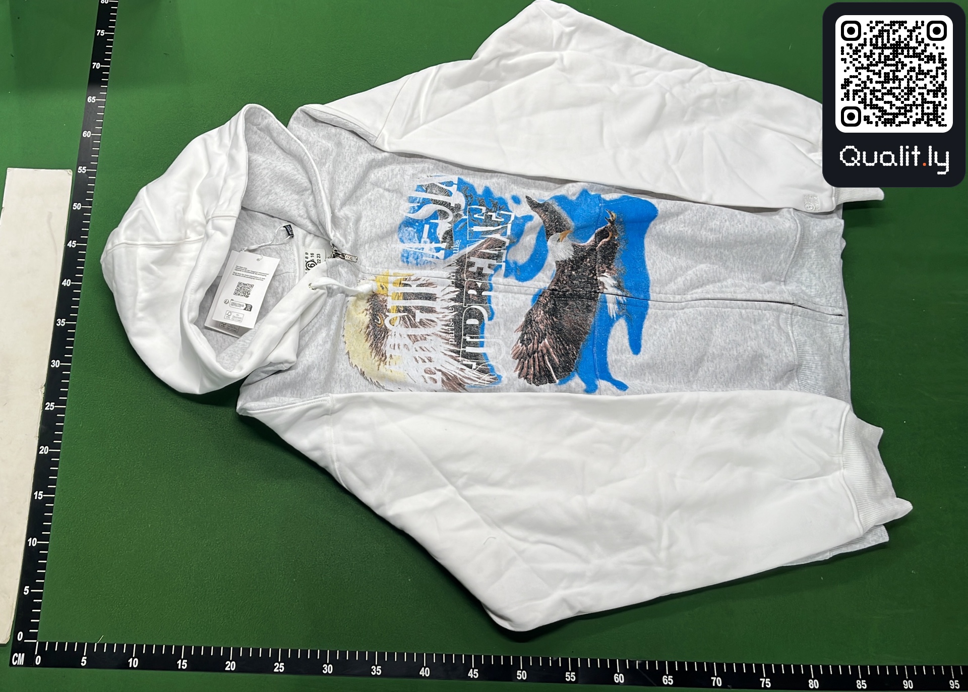 Hoodie — QC-foto 2 av 4