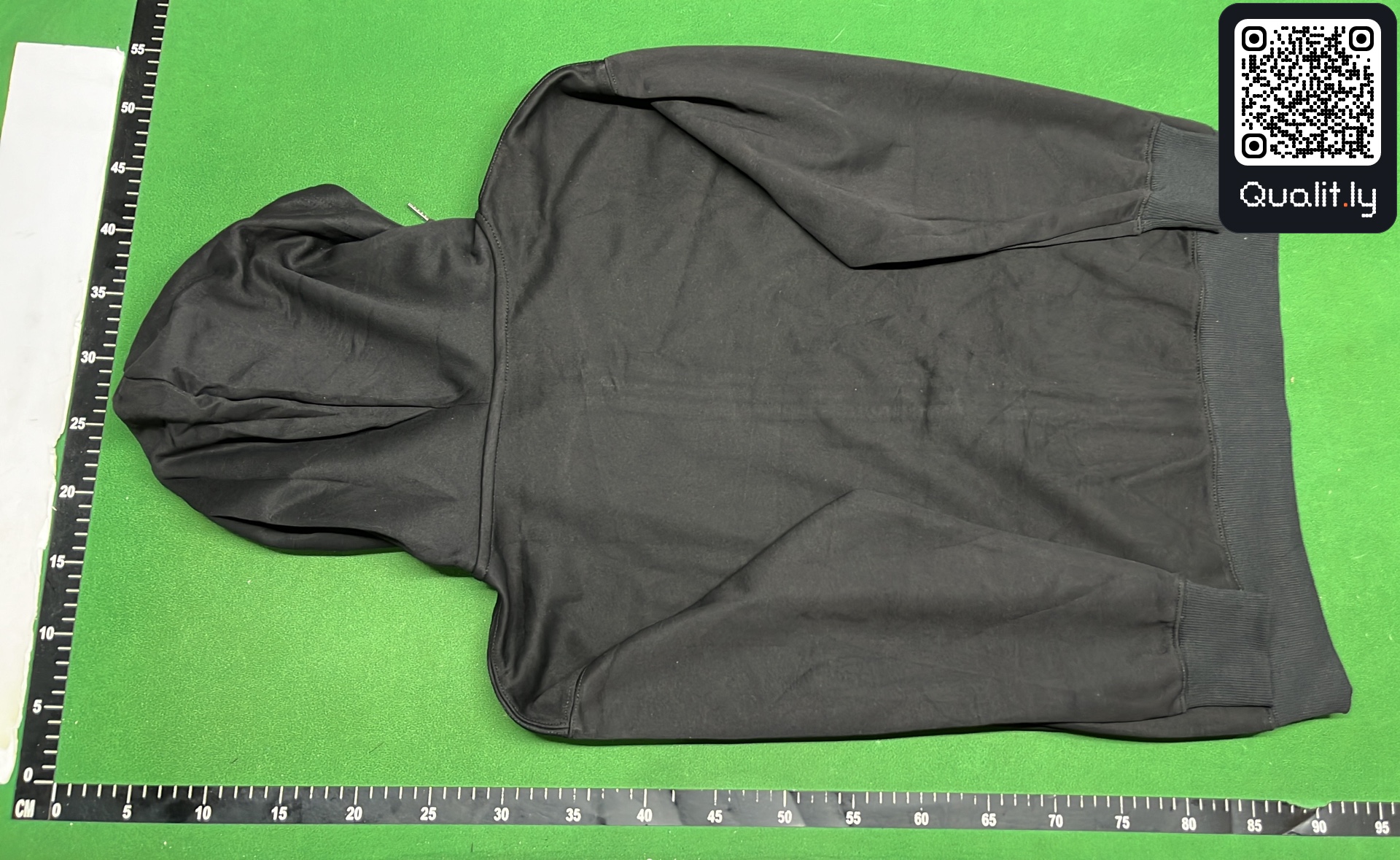 Hoodie QC photo 3 of 4