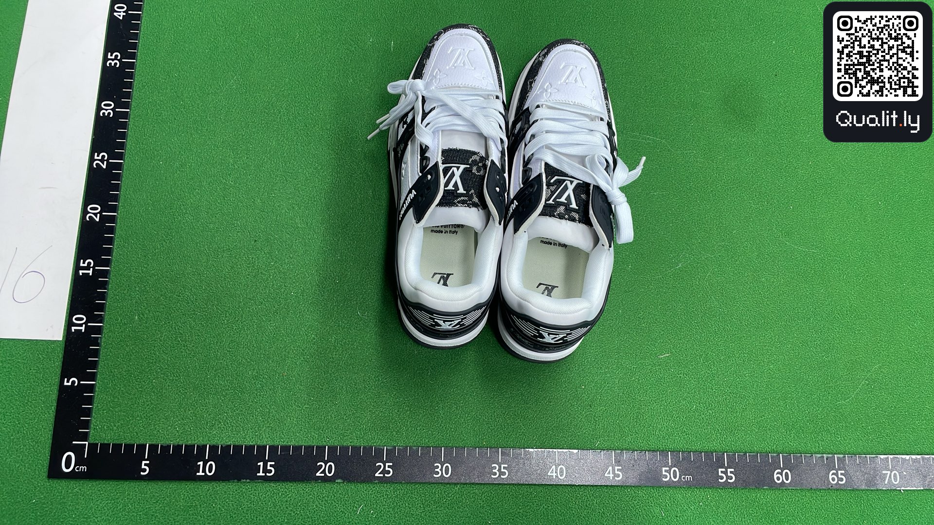 Sneaker — QC-Foto 1 von 113