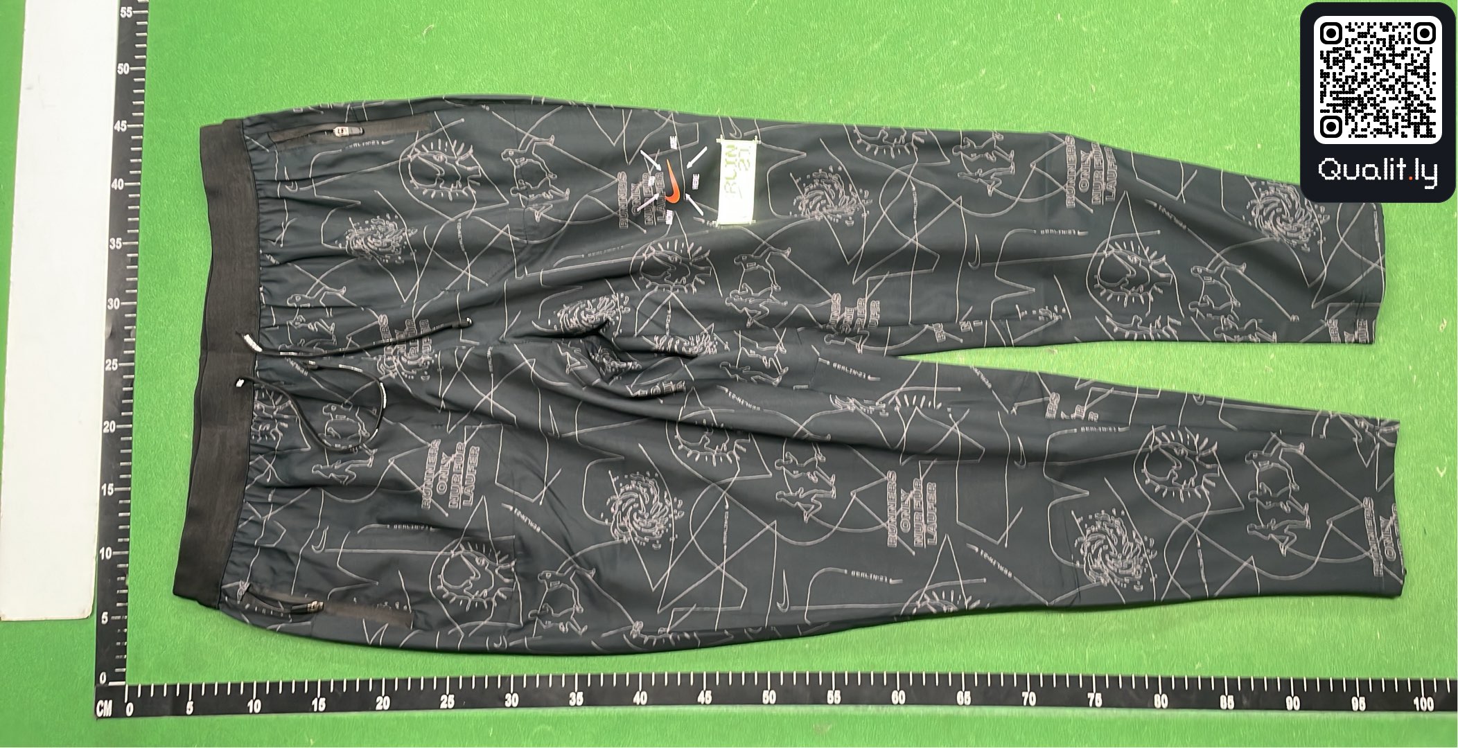 Hoodie — QC-foto 2 van 28