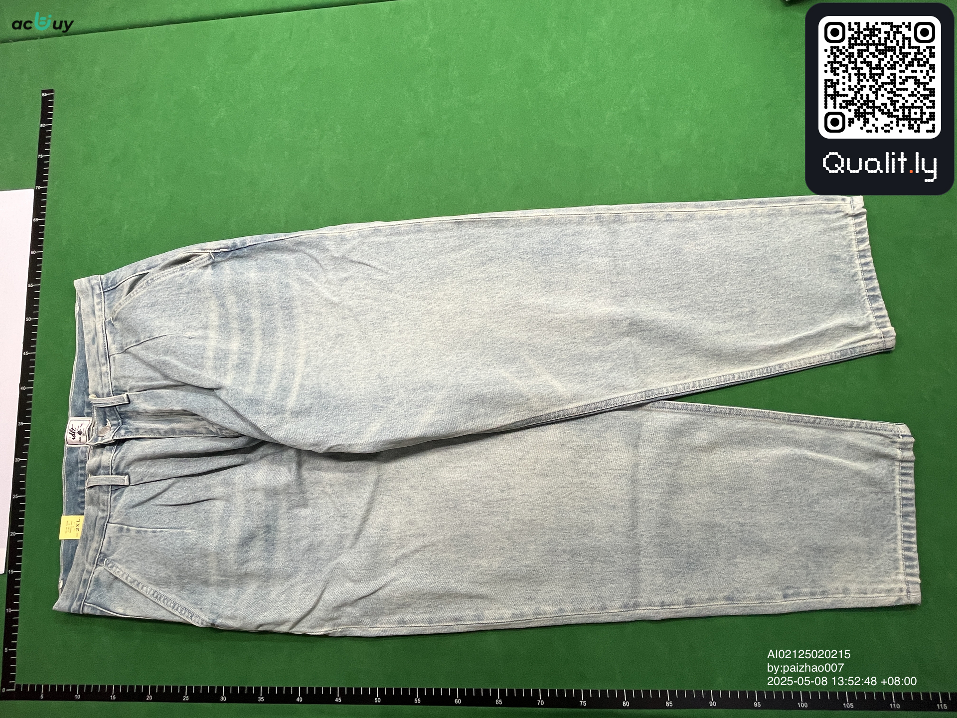 牛仔裤 QC 照片 3 / 32