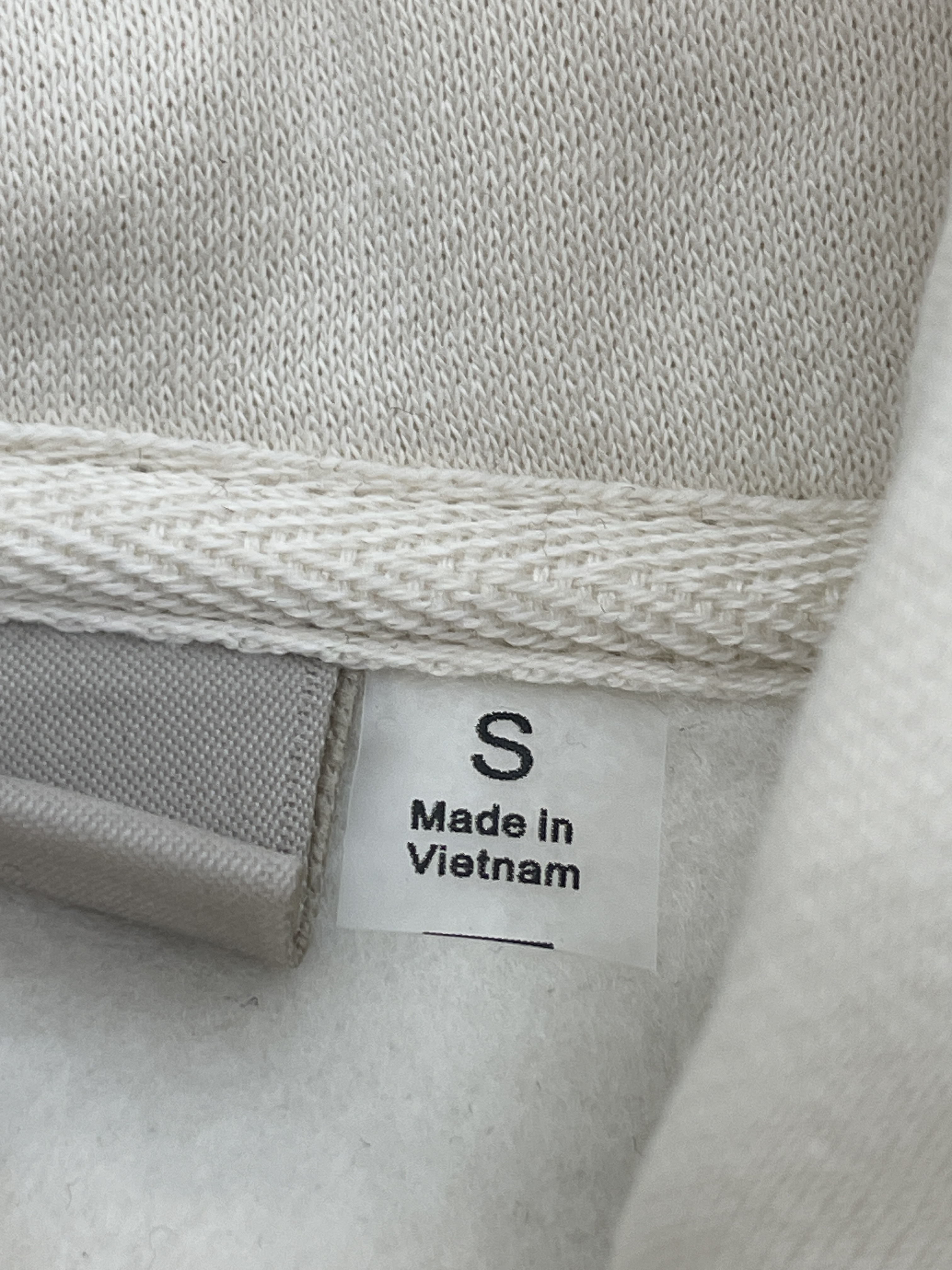 Hoodie — QC-Foto 2 von 112