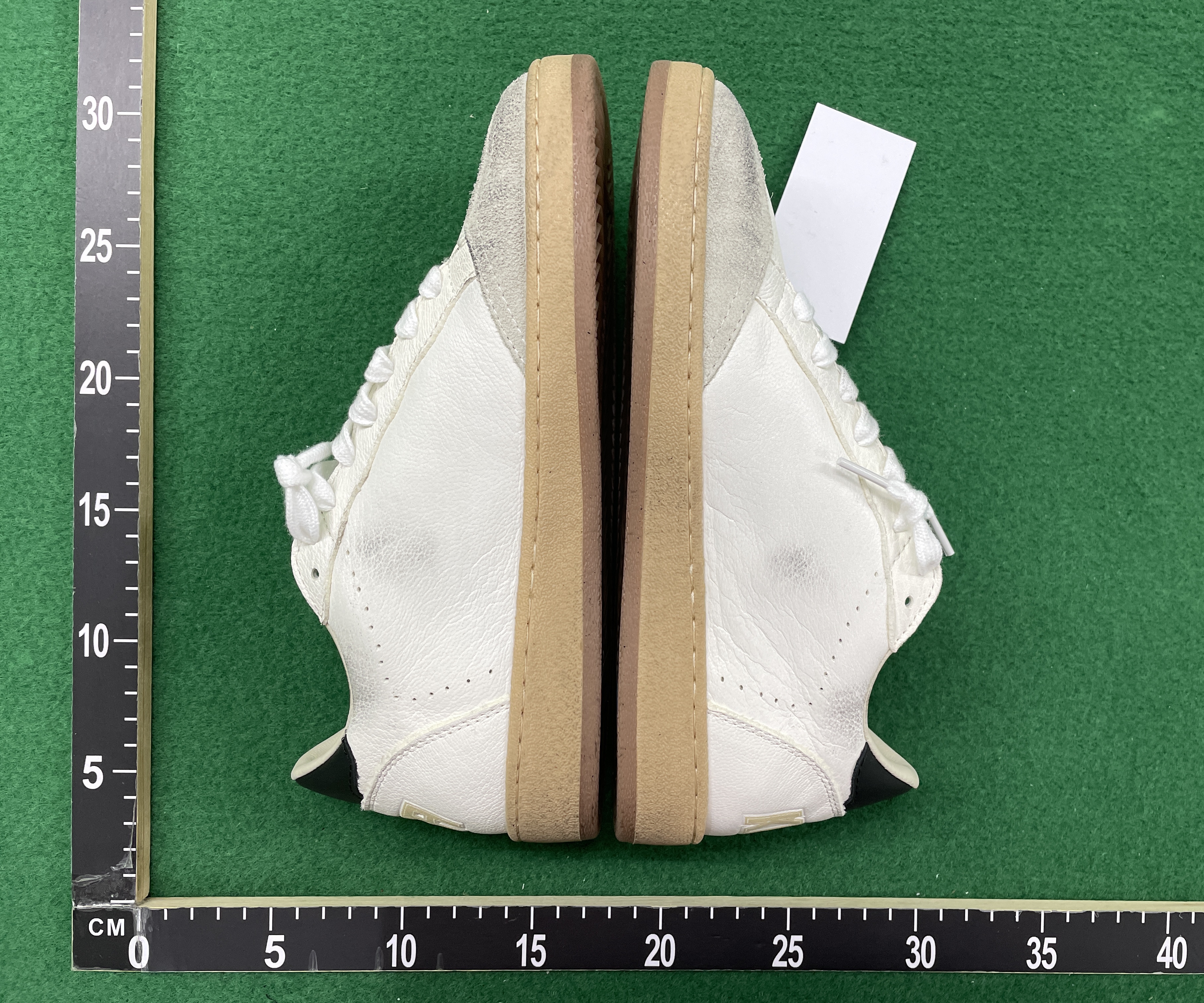 Sneakers QC photo 3 of 23