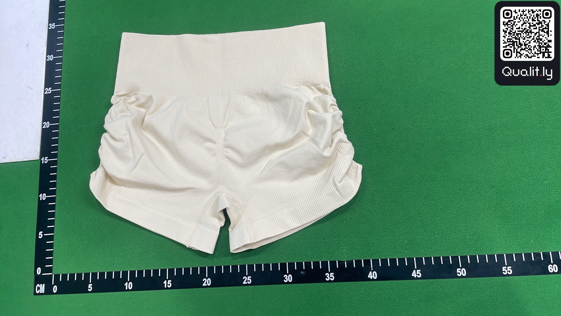 Short — photo QC 3 sur 20