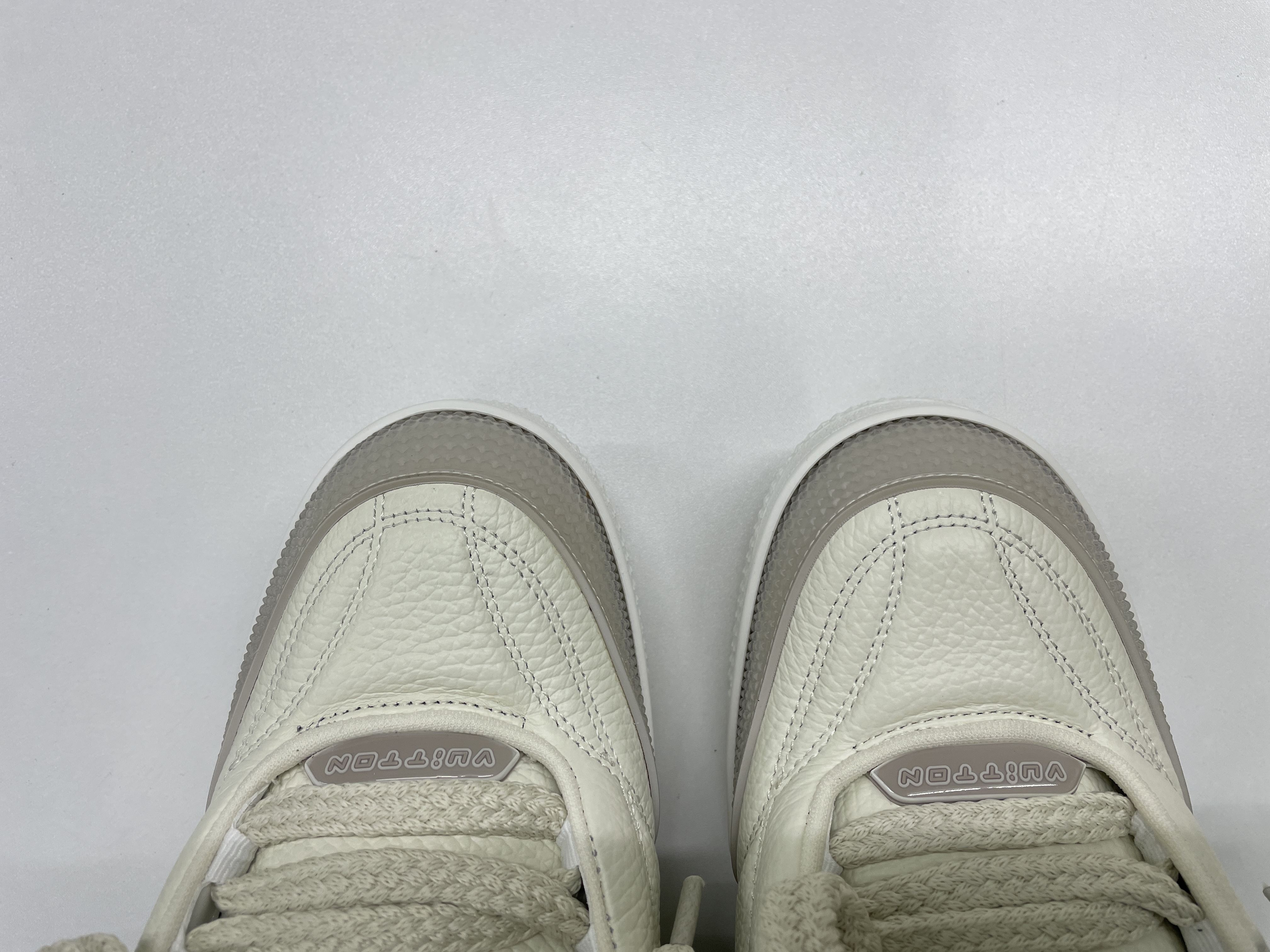 Sneakers QC photo 2 of 62