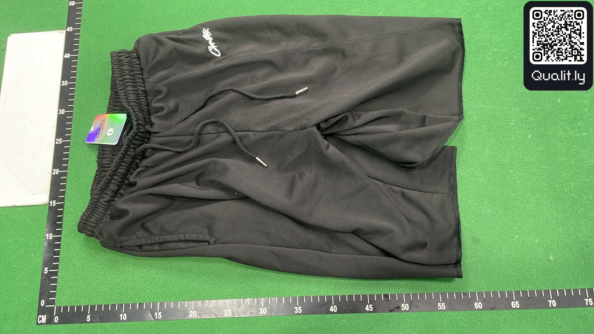短裤 QC 照片 2 / 4