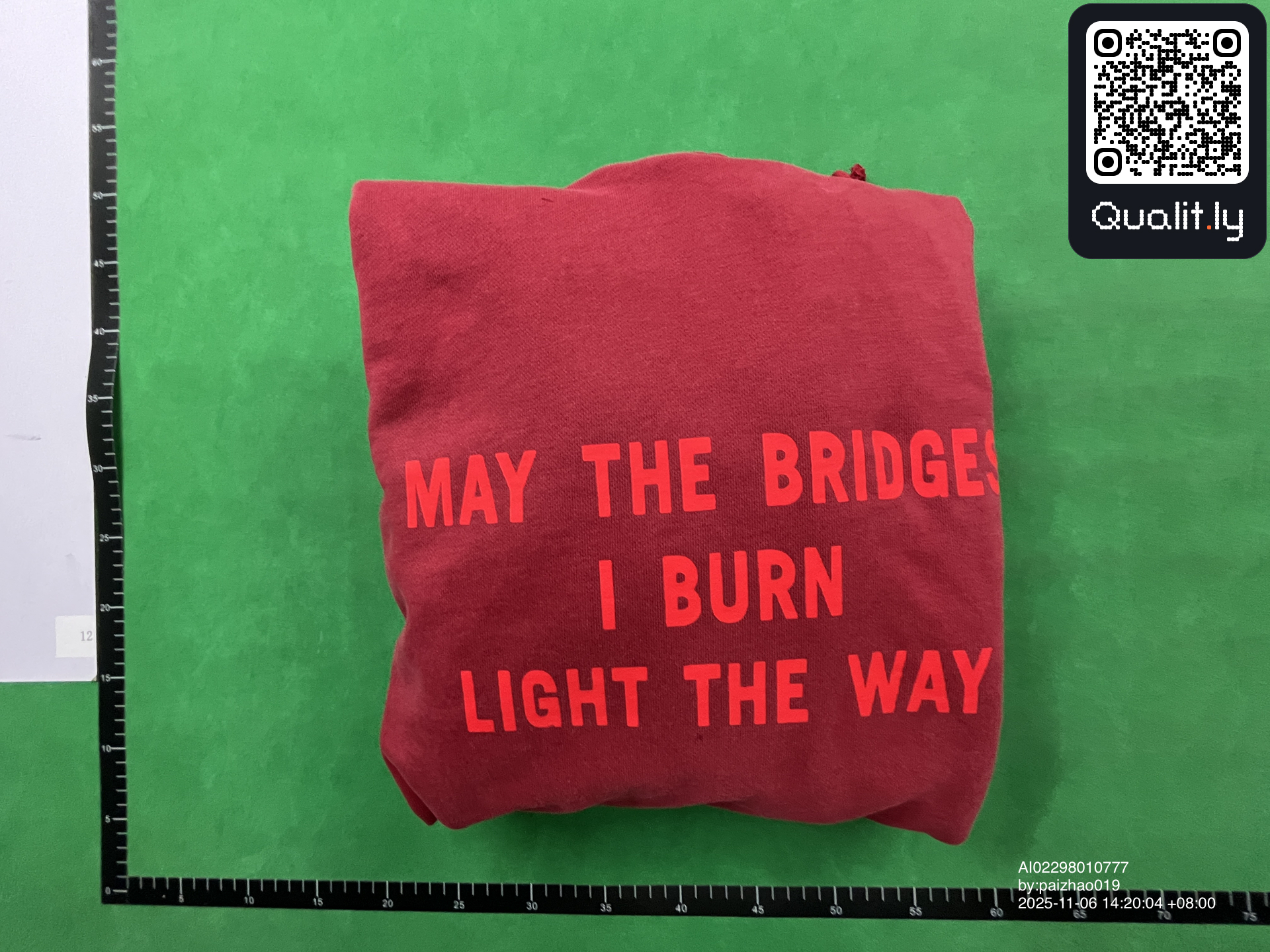 Hoodie — QC-foto 1 av 4