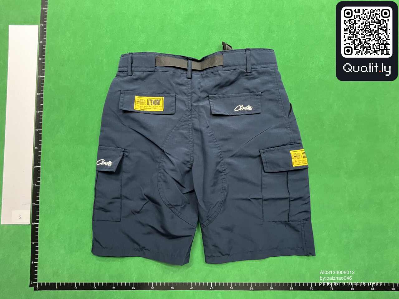 Short — photo QC 1 sur 18