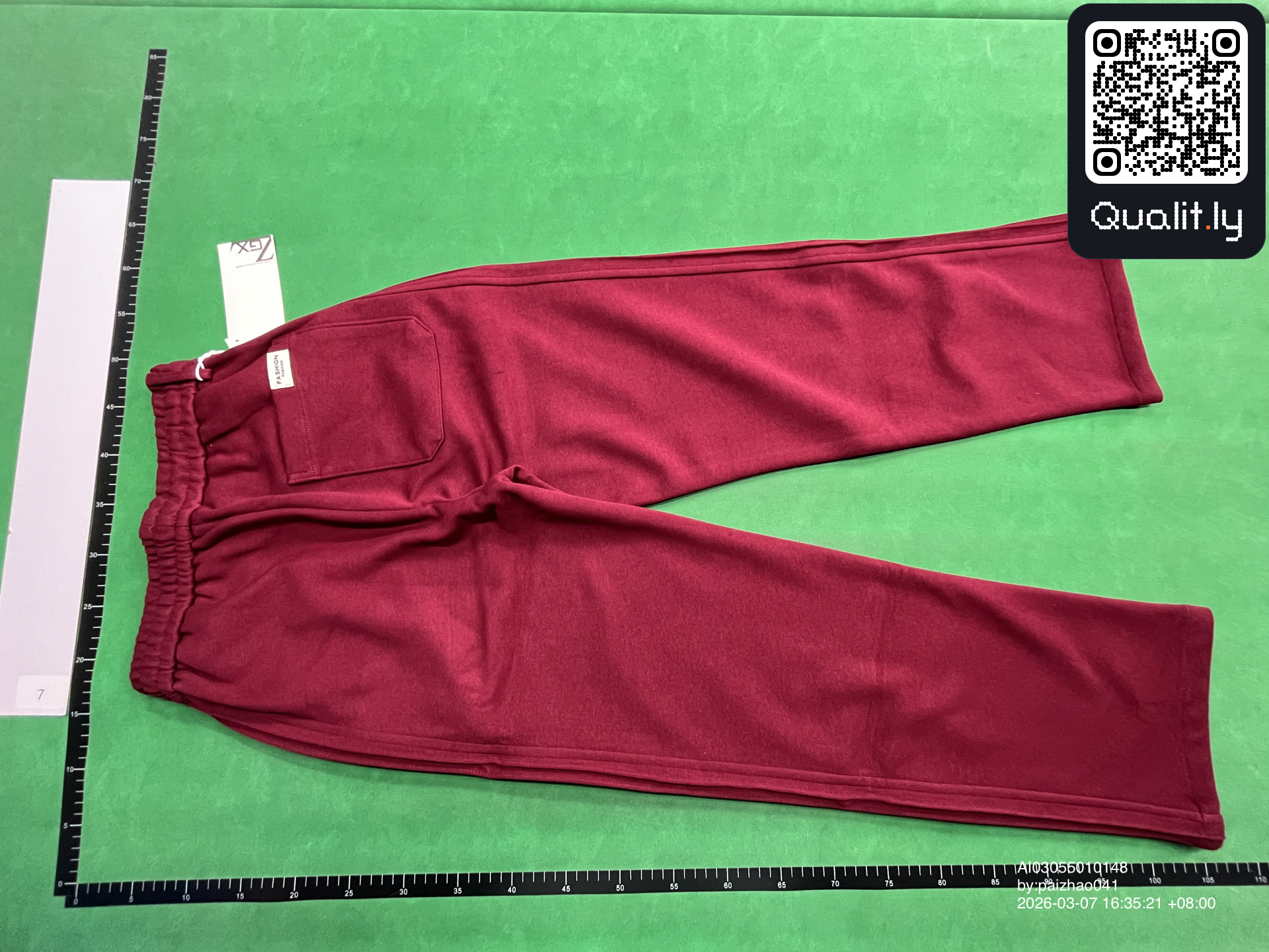 Pants QC photo 2 of 52