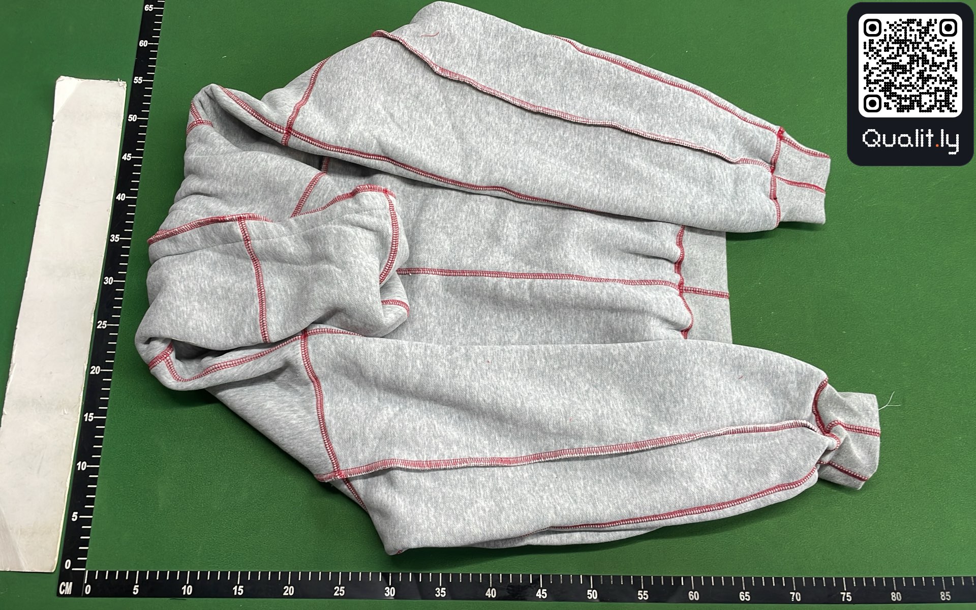 Tracksuit QC photo 3 of 141