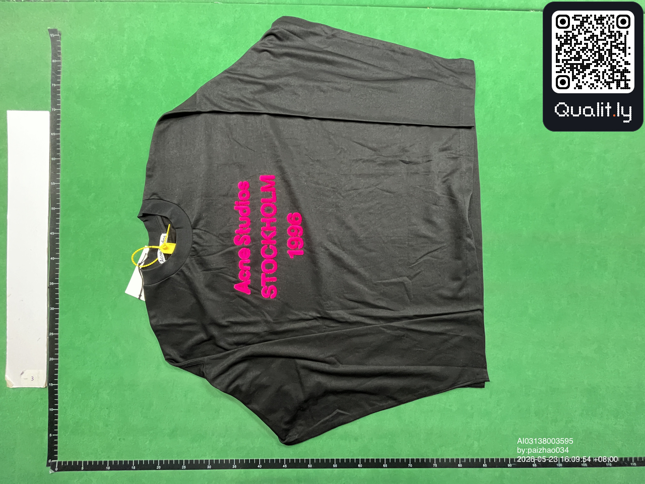 T-shirt — foto QC 3 de 14