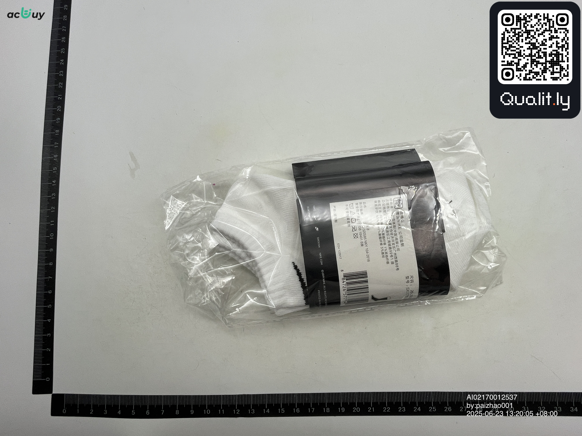 Strumpor — QC-foto 1 av 27