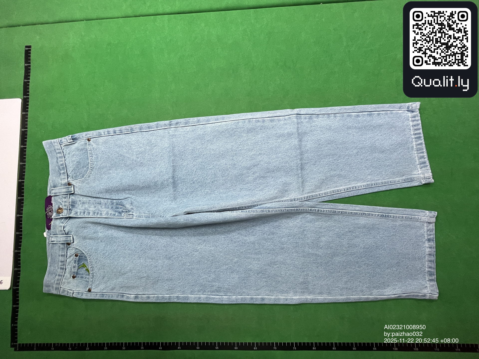 Jean — photo QC 3 sur 8