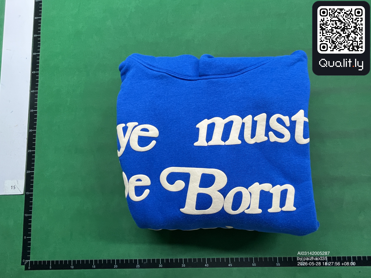 Hoodie QC photo 3 of 114