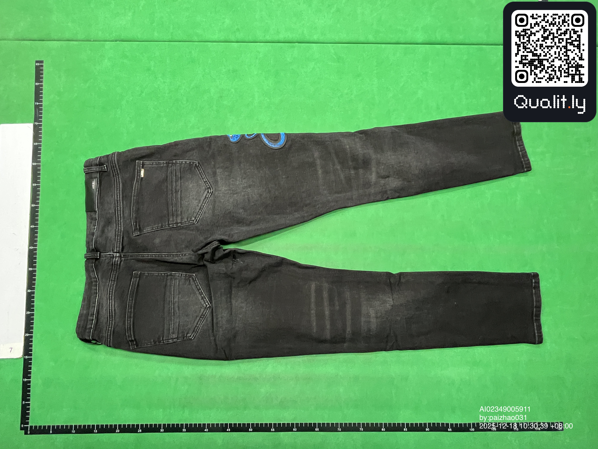 Blugi — fotografie QC 2 din 4