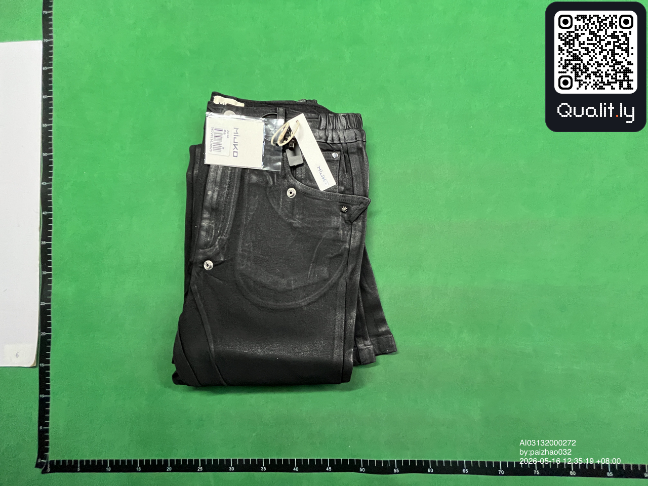 Jeans — QC-Foto 1 von 8