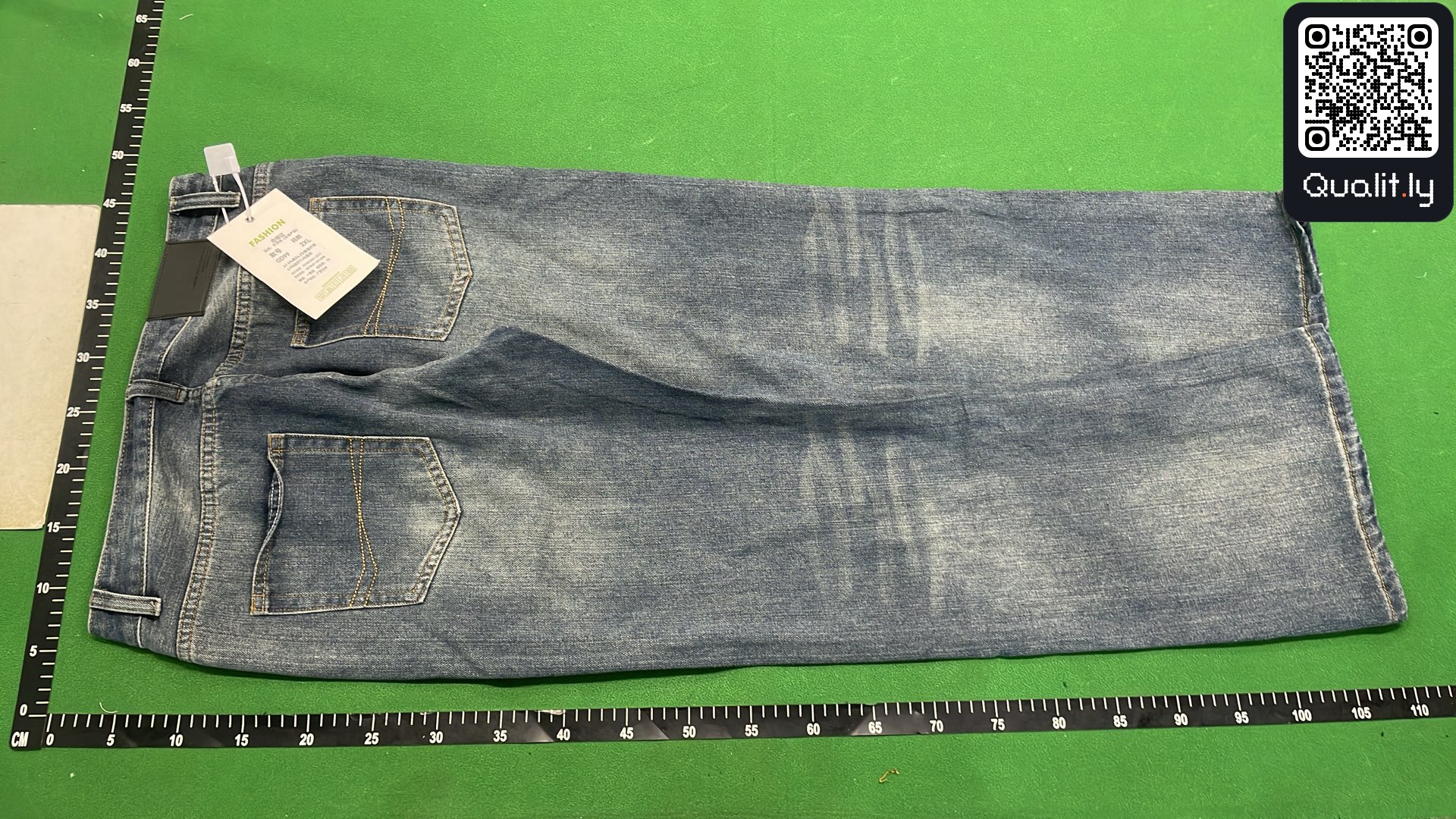 Jeans — QC-foto 3 av 12