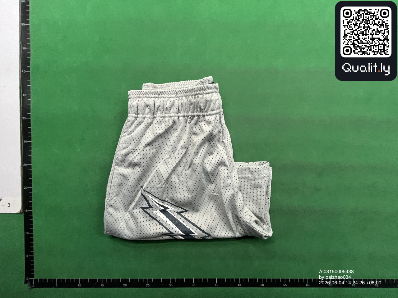 Shorts QC photo 1 of 54