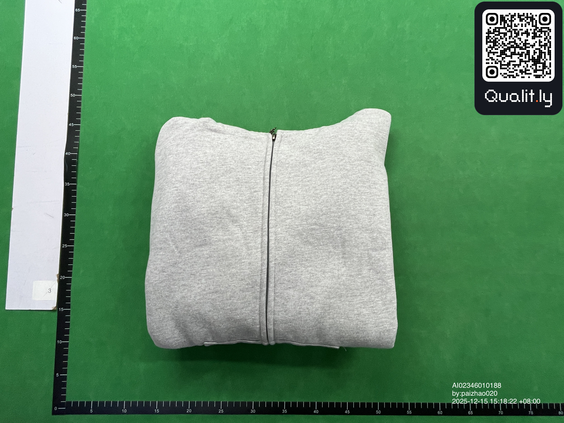 Sweatshirt QC photo 1 of 8