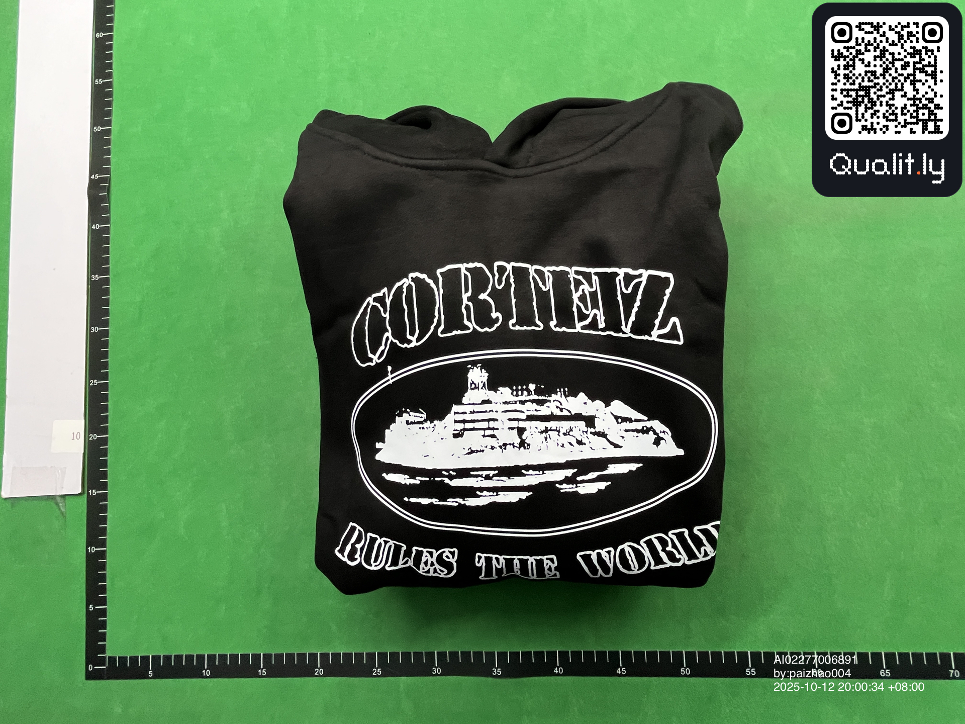 Hoodie QC photo 1 of 8