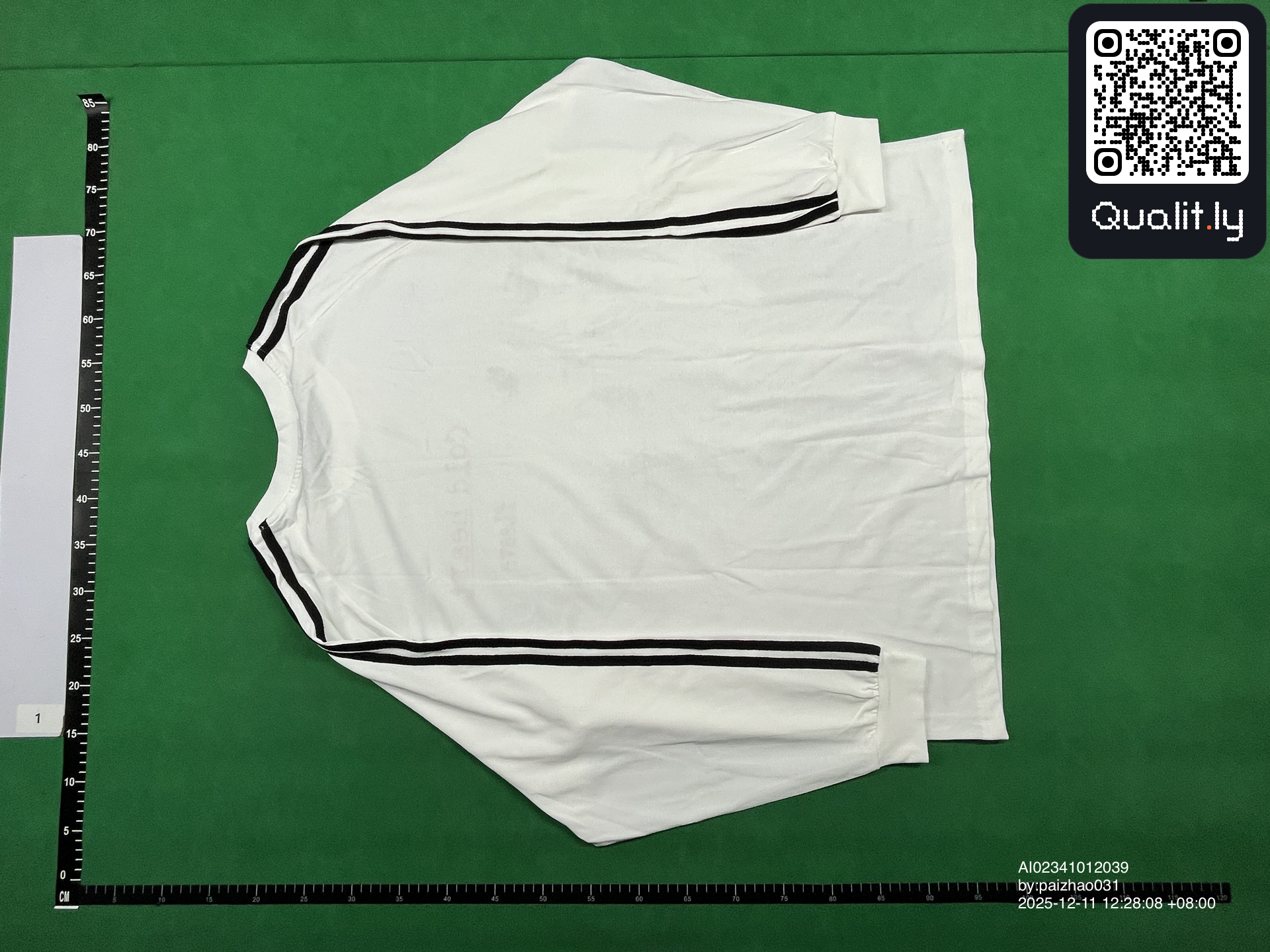 T-shirt — QC-foto 2 av 8