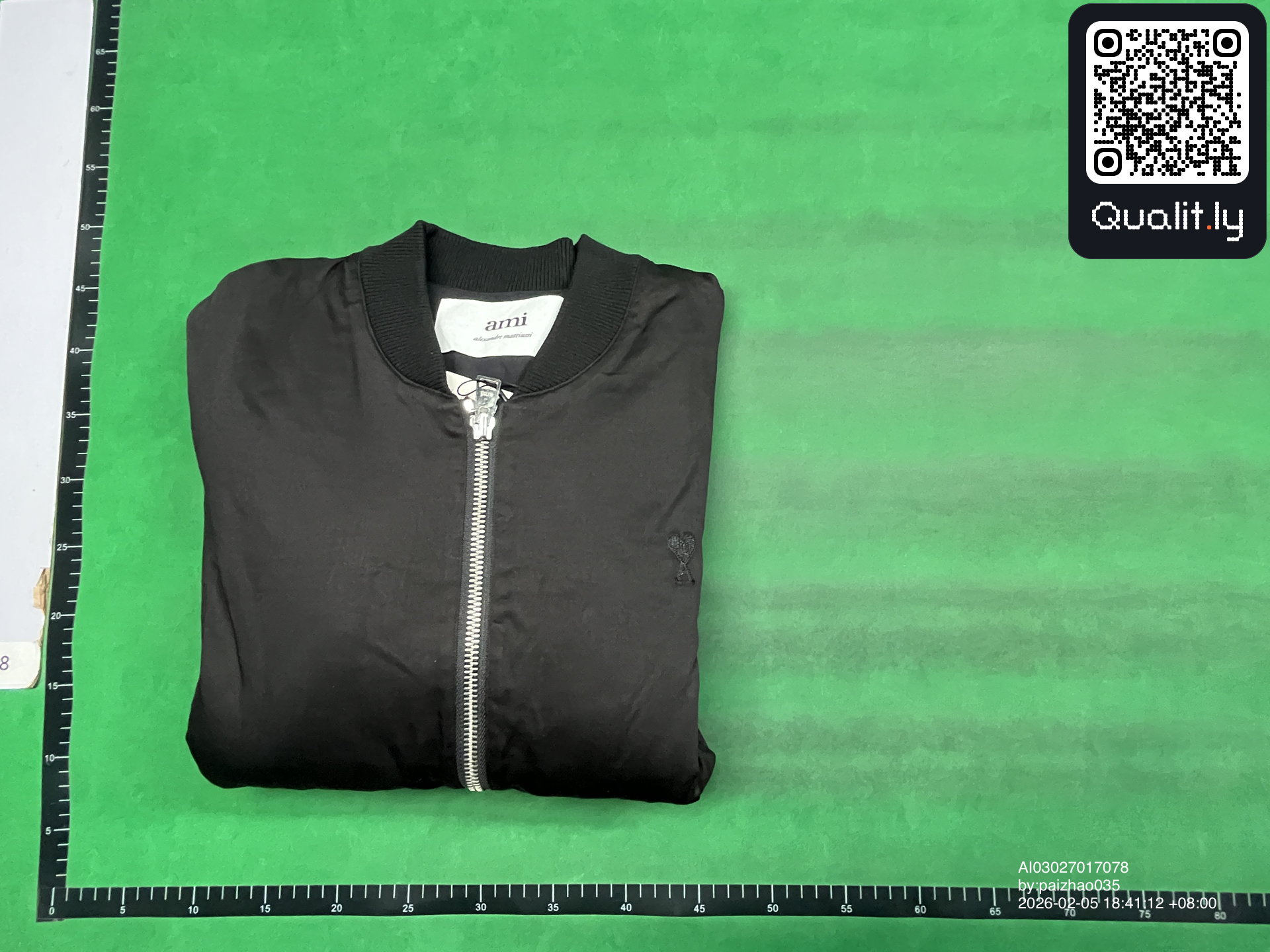 夹克 QC 照片 1 / 36