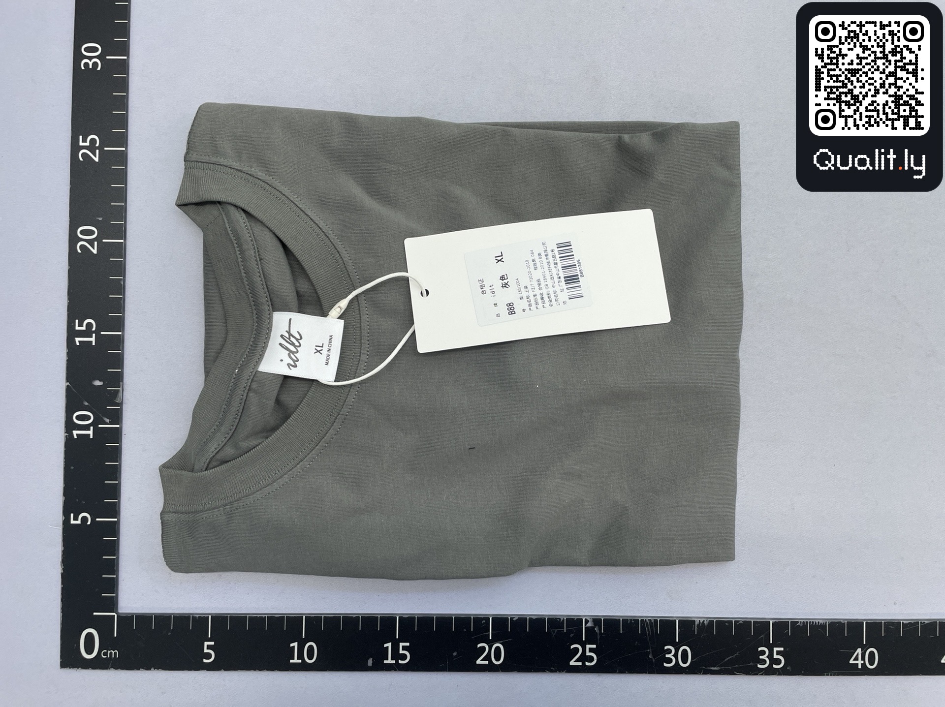 T-shirt — foto QC 1 di 260
