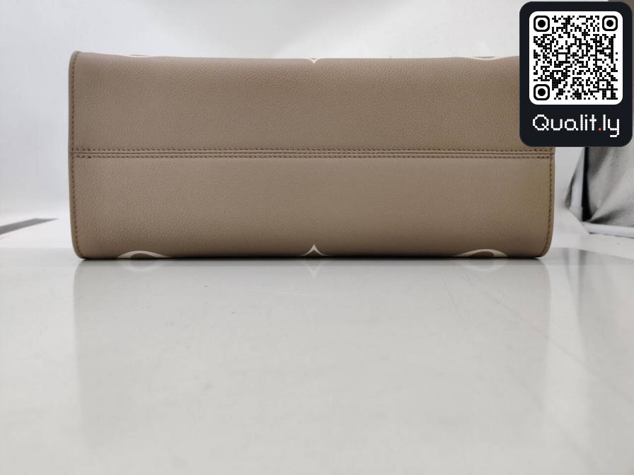 包 QC 照片 3 / 14