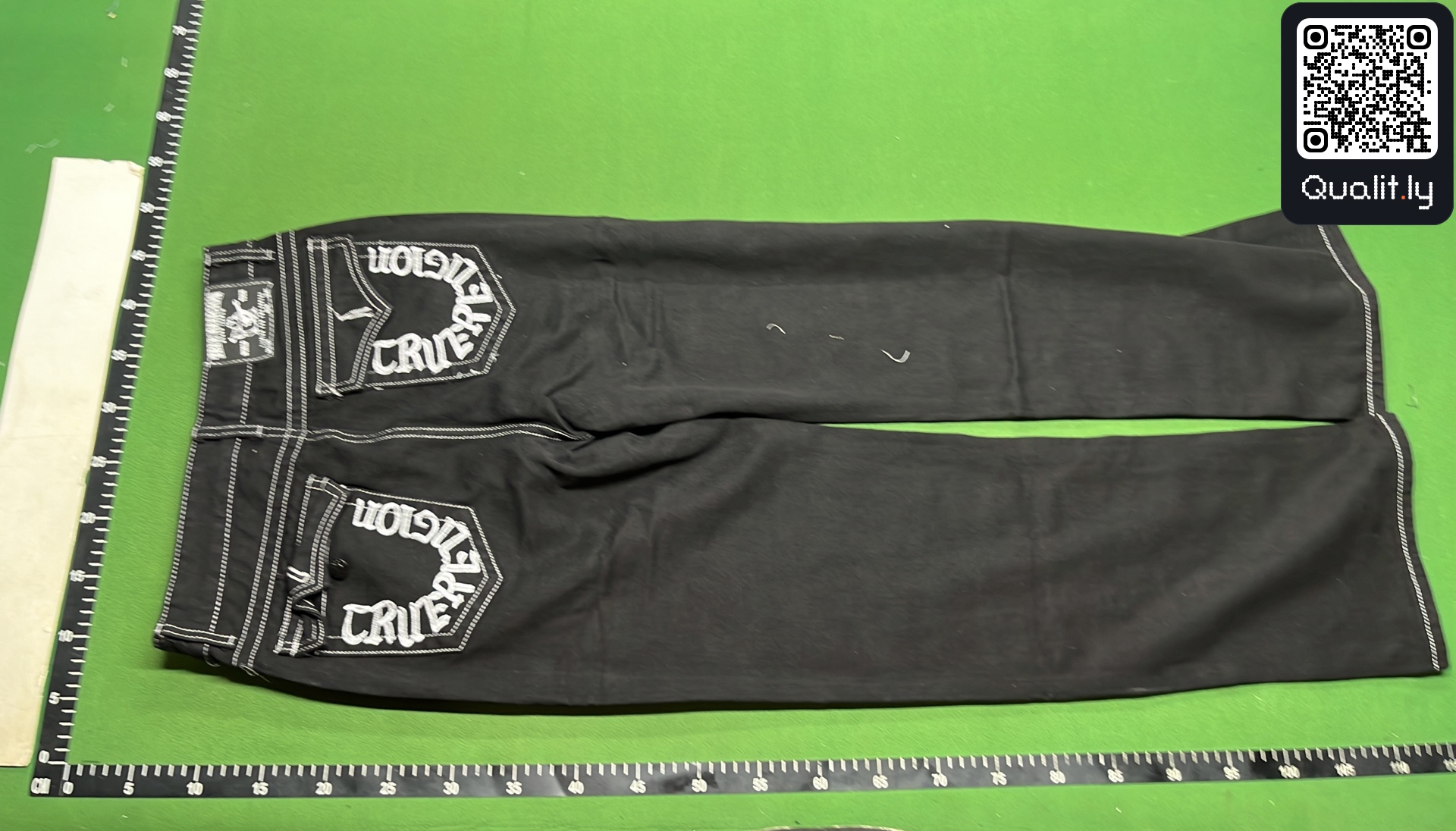 Jeans QC photo 2 of 36