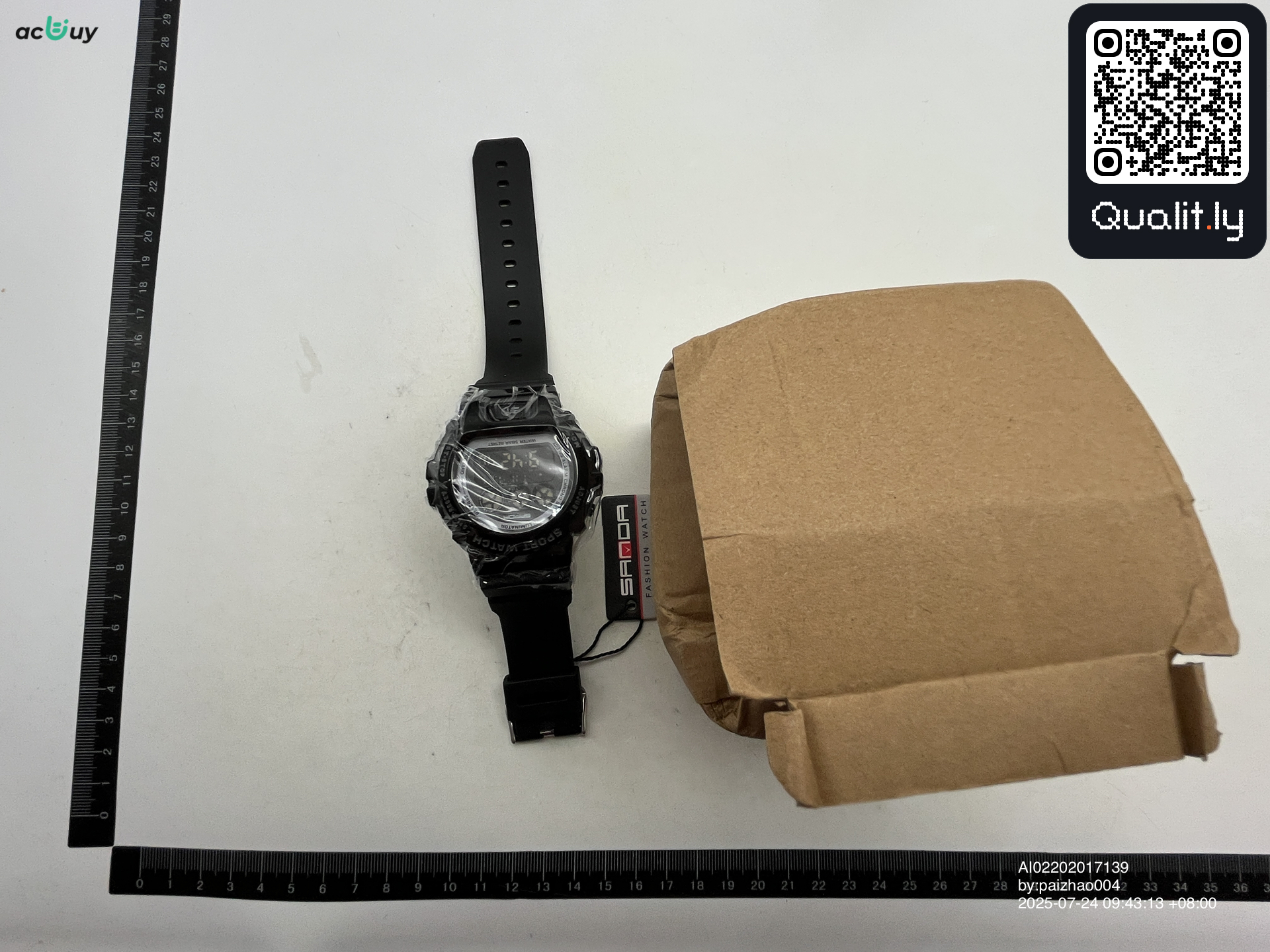 Uhr — QC-Foto 1 von 3