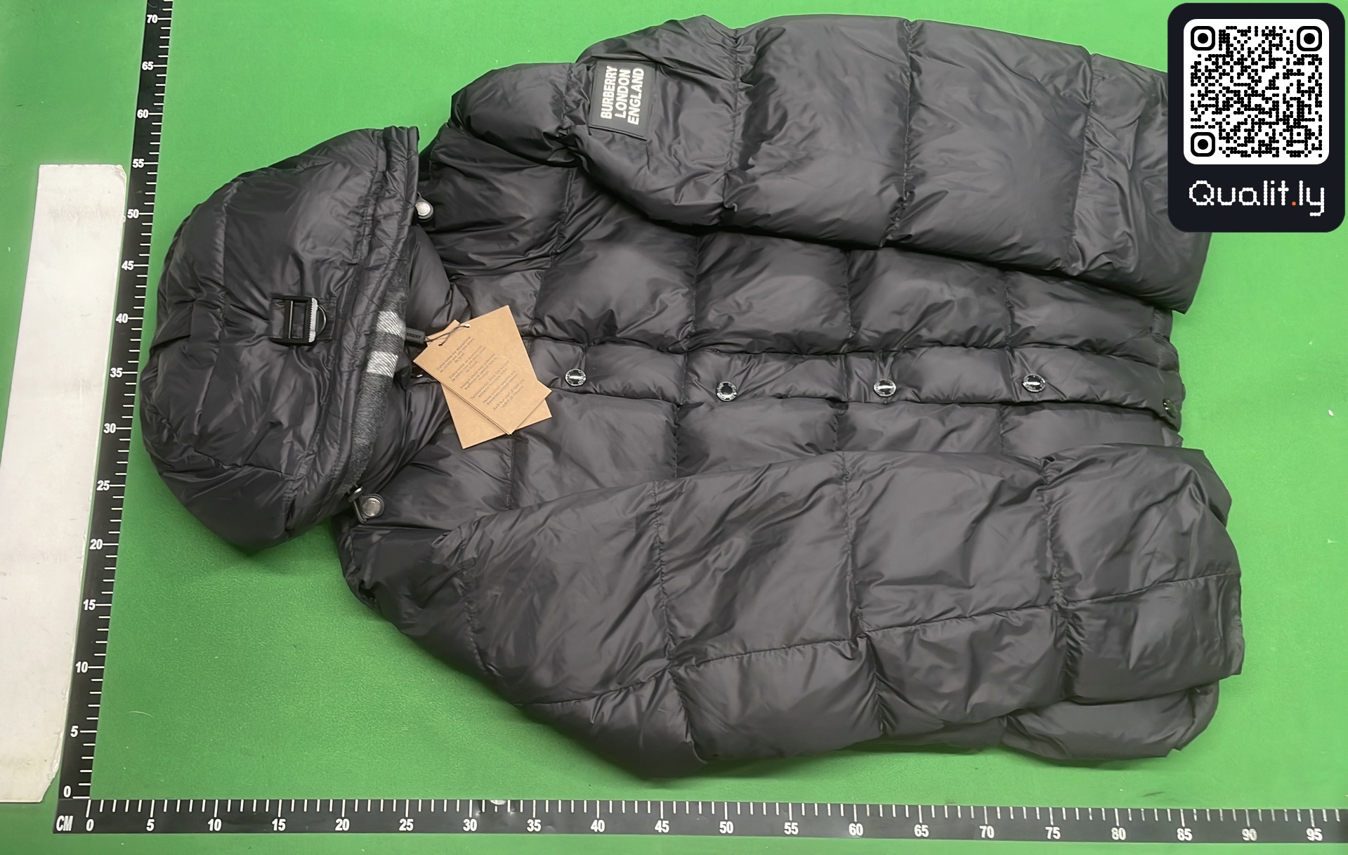 Jacket QC photo 2 of 4