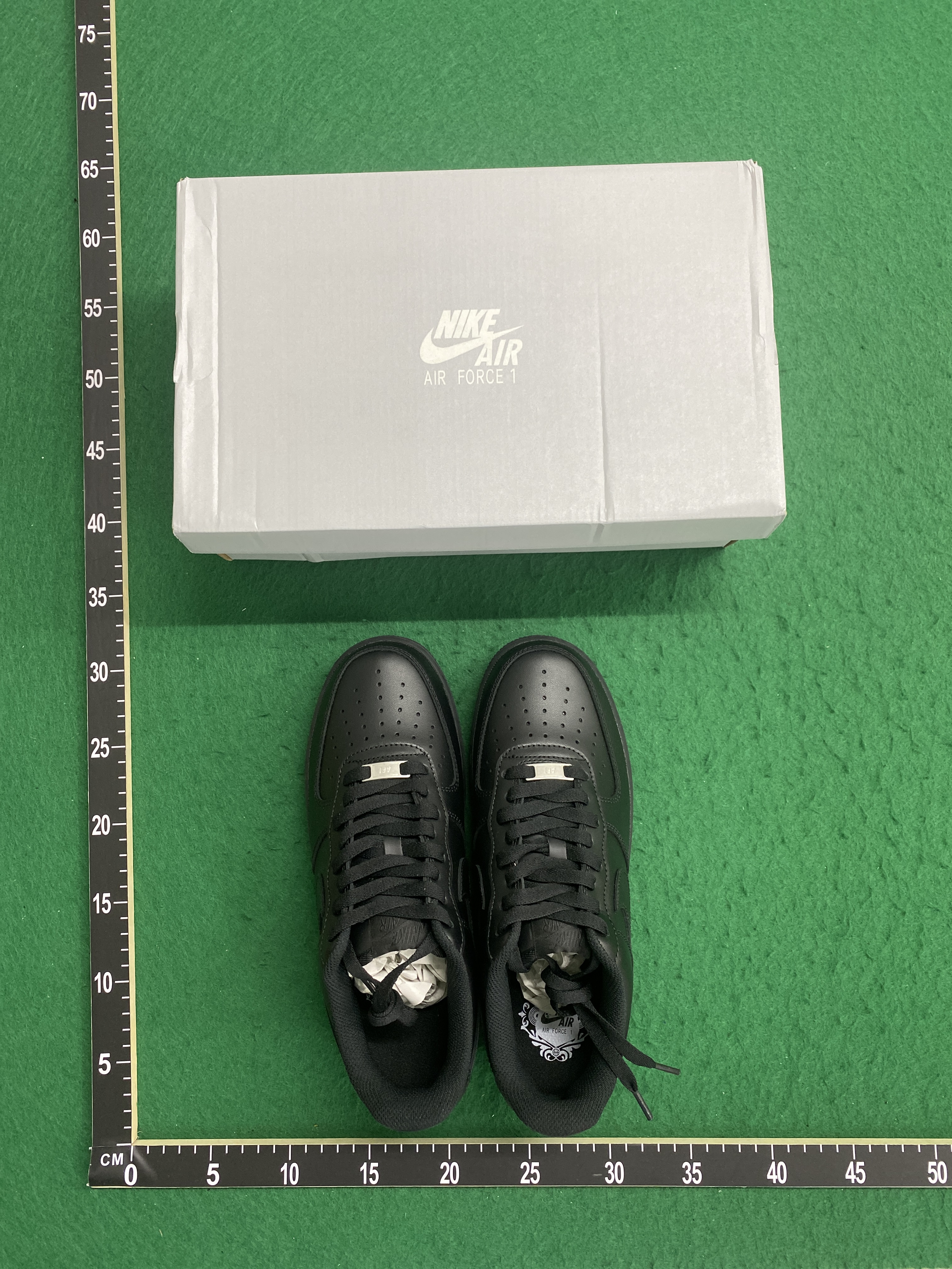 Sneakersy — zdjęcie QC 1 z 133