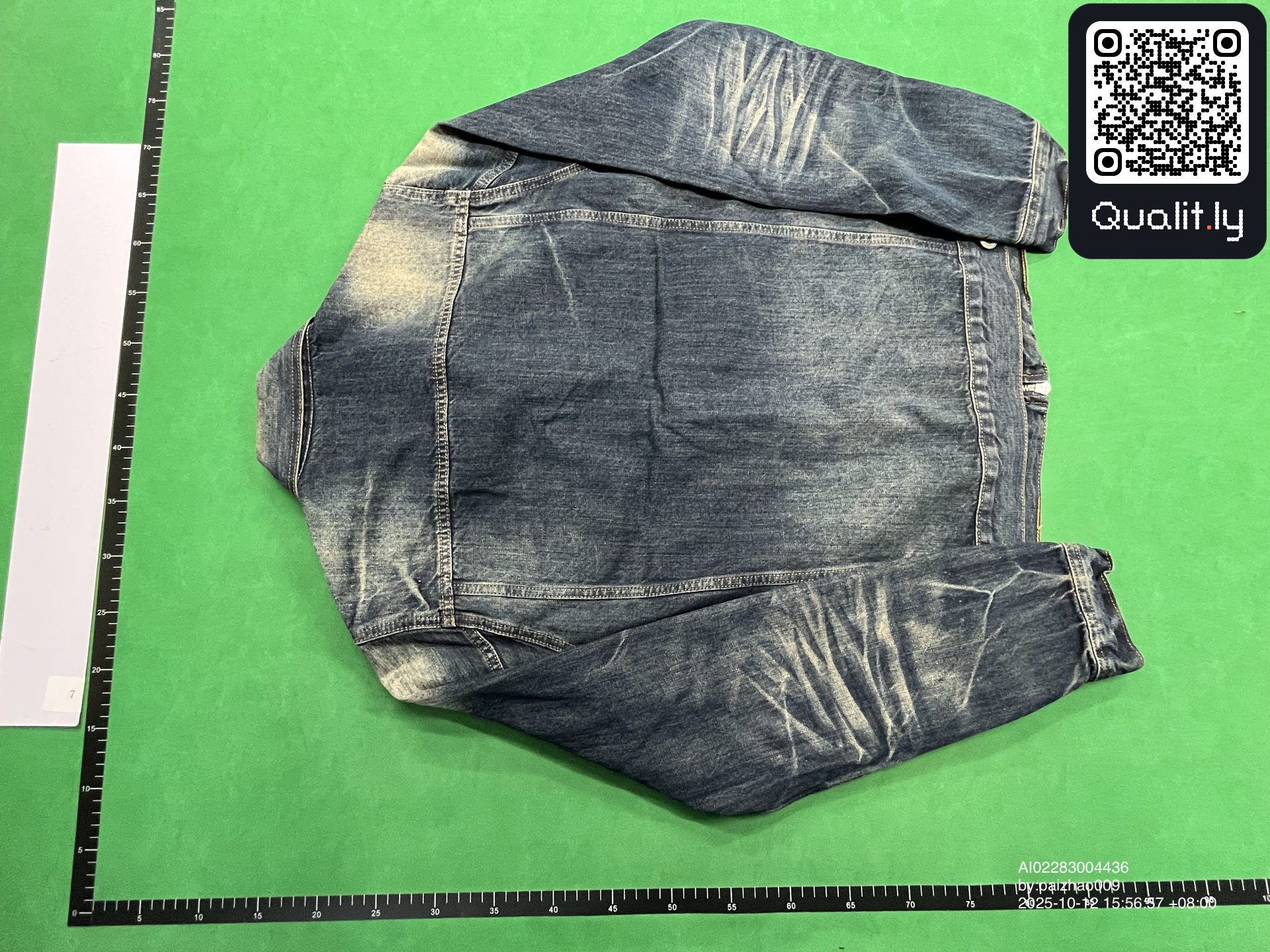 Veste — photo QC 2 sur 10