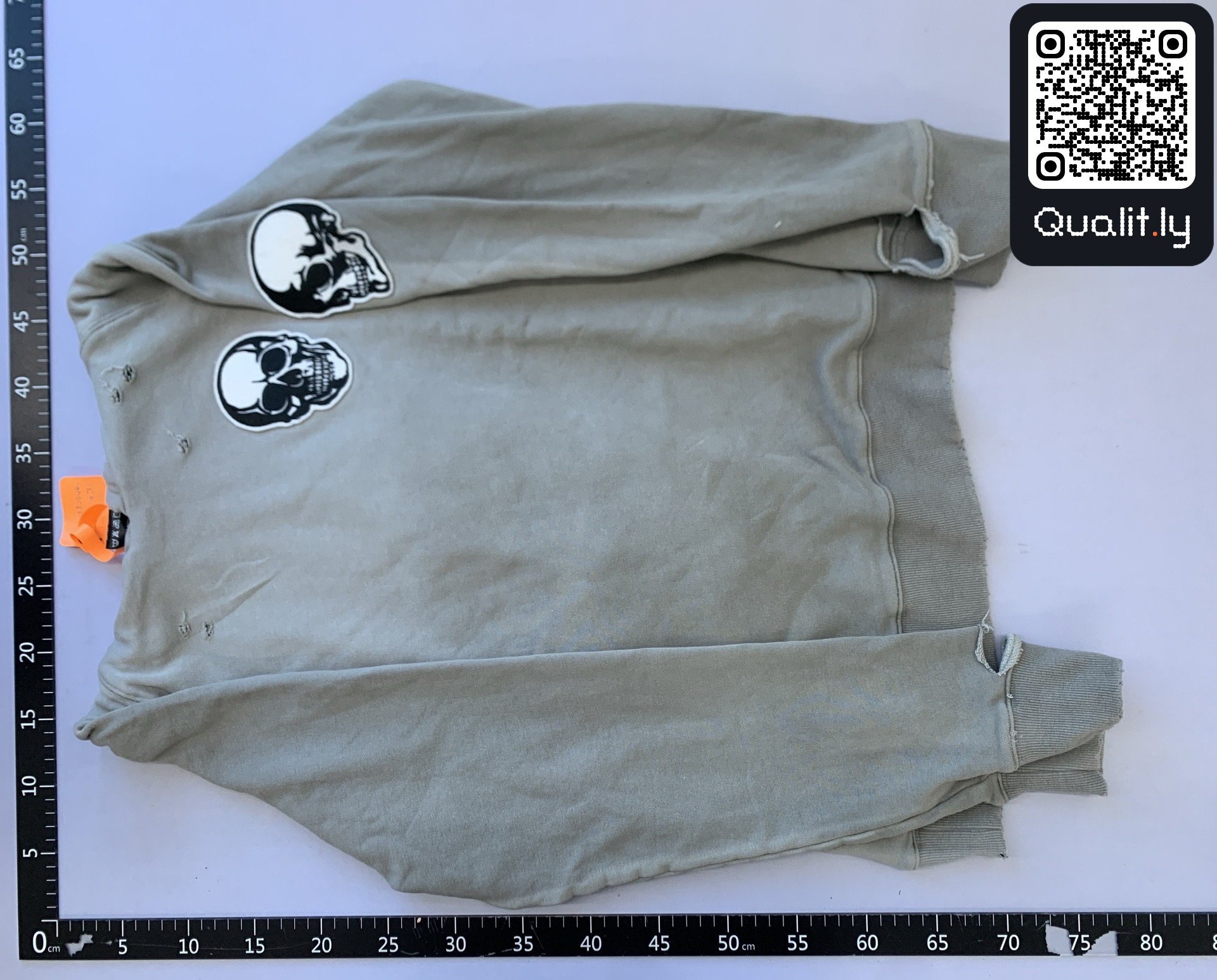 Hoodie QC photo 2 of 55
