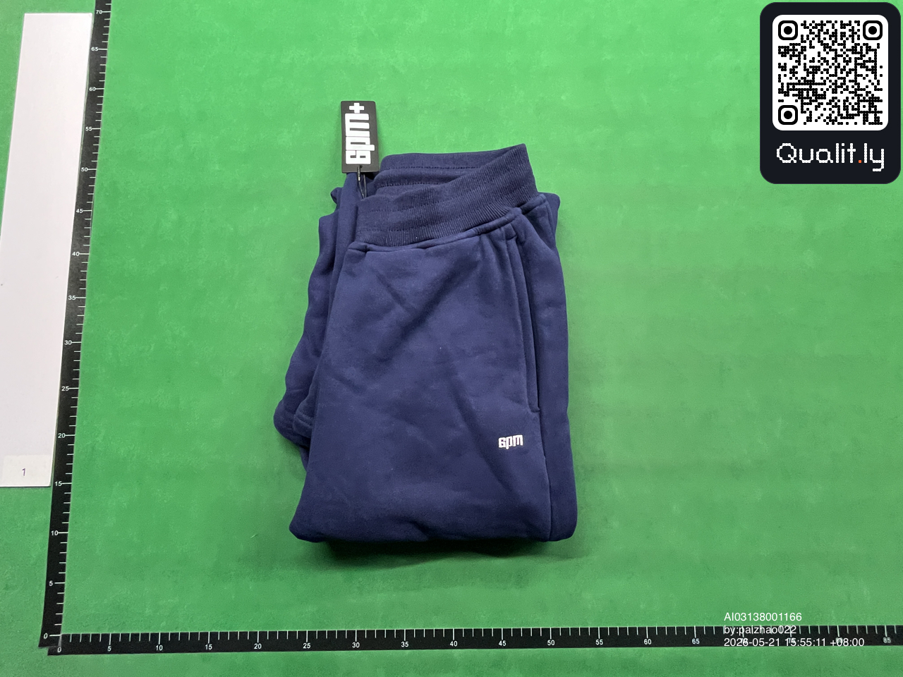 Hoodie QC photo 1 of 72