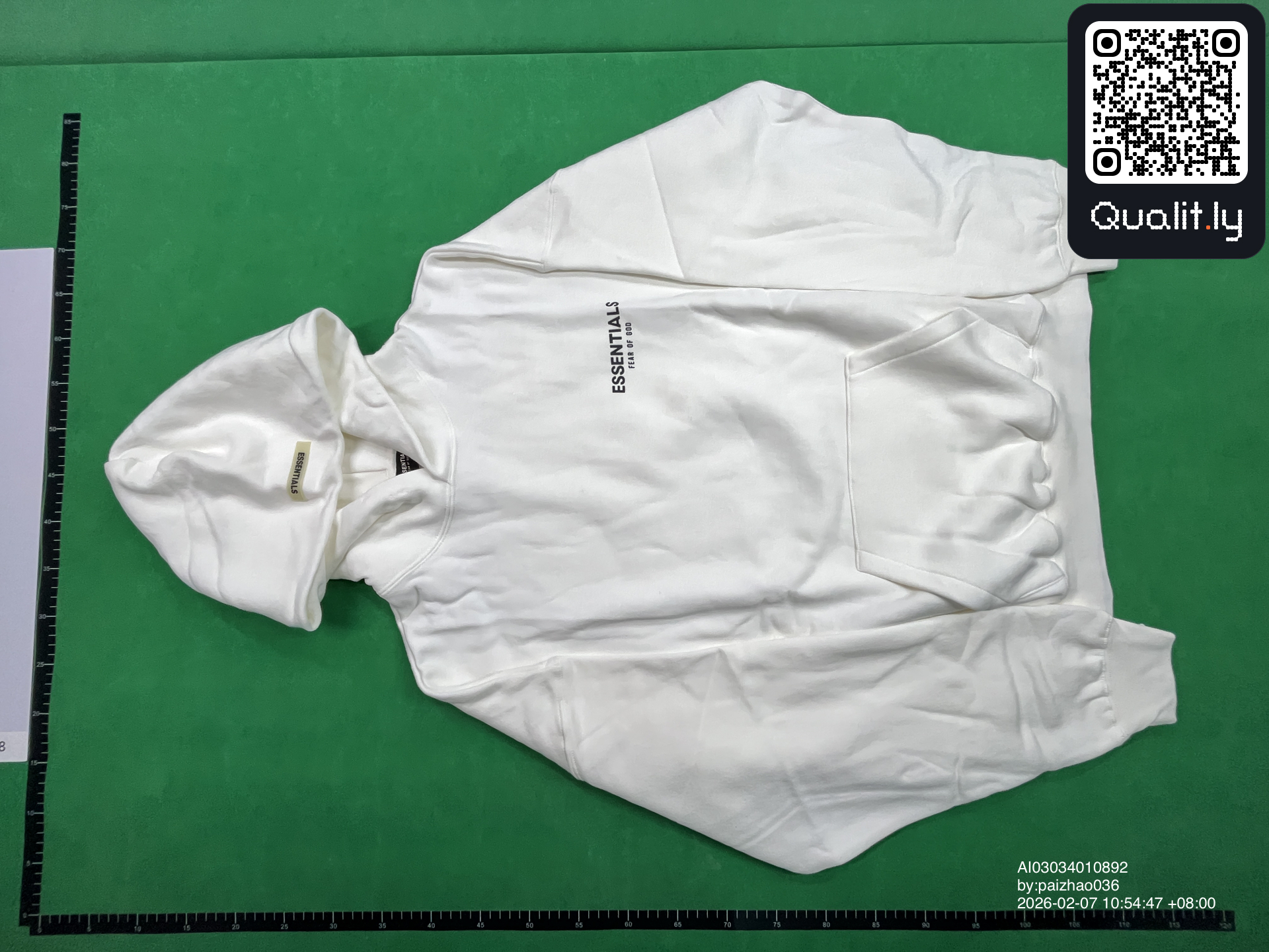 Hoodie — QC-foto 3 van 14