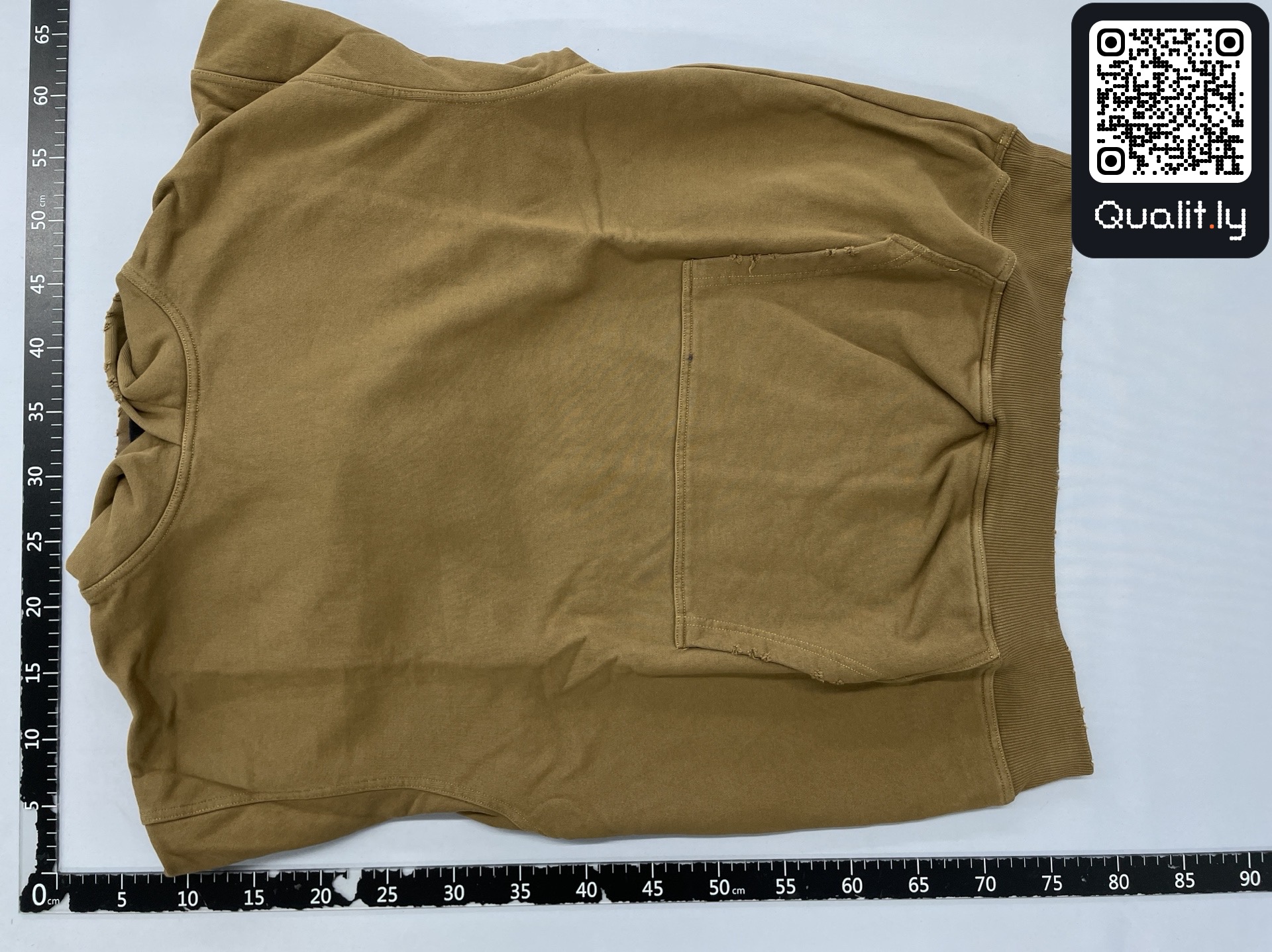 Hoodie QC photo 3 of 38